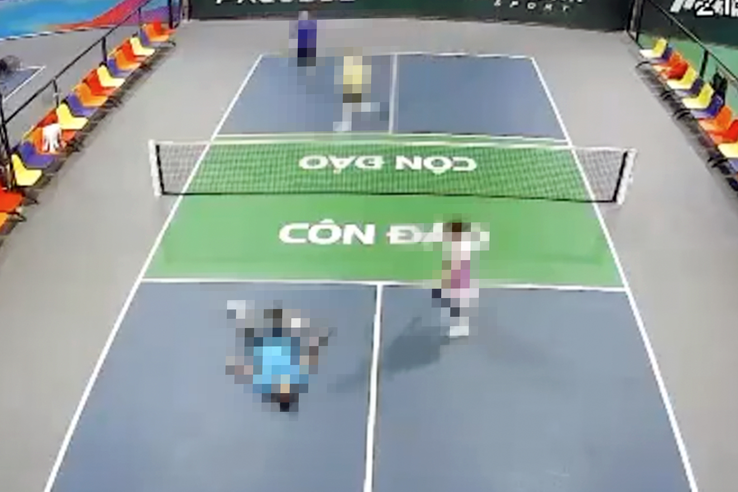 Một người đàn ông ở Vũng Tàu đổ gục, tử vong khi đang chơi pickleball - Ảnh 1.