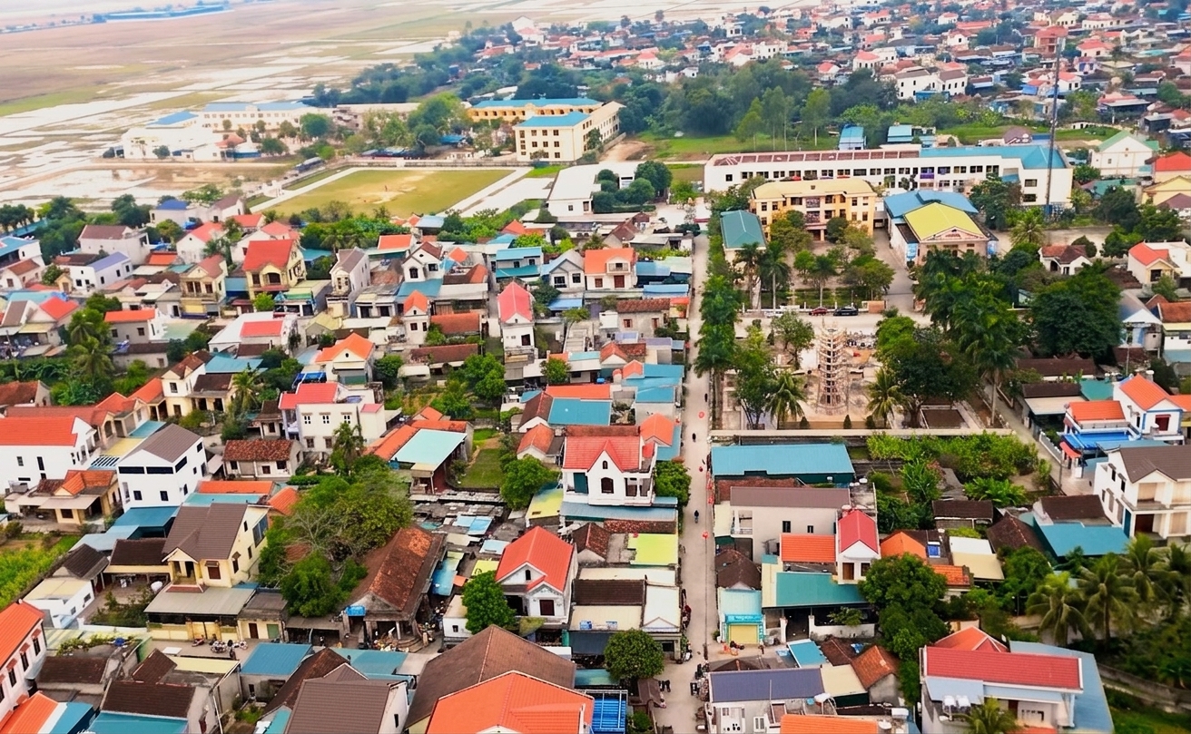 Hướng dẫn về tiêu chuẩn bí thư và tổ chức Đảng ở thôn, tổ dân phố diện sáp nhập - Ảnh 1.