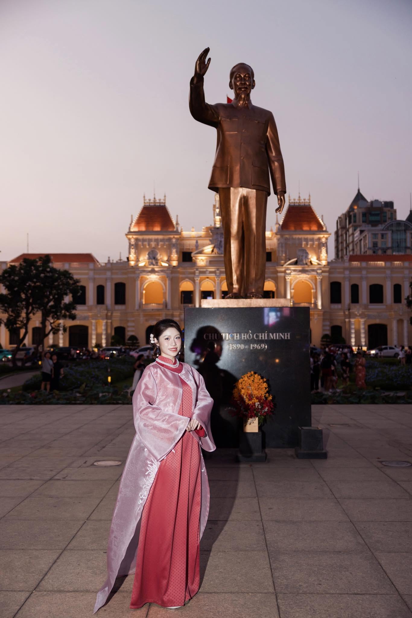 Hoa hậu Nguyễn Thanh Thảo: TP.HCM có nguồn năng lượng rất riêng - Ảnh 3. Hoa hậu Nguyễn Thanh Thảo: TP.HCM có nguồn năng lượng rất riêng - Ảnh 3.