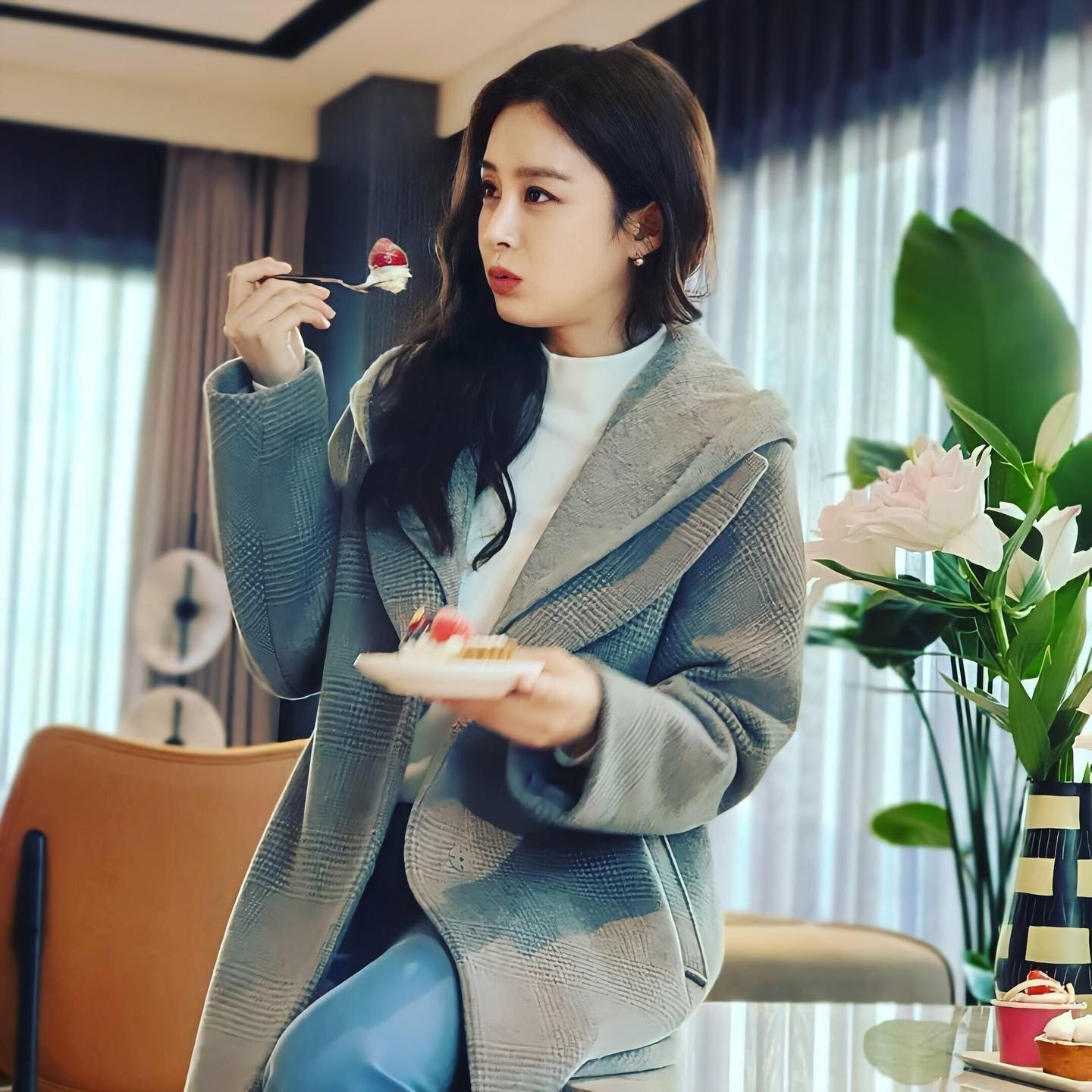 Phong cách của Kim Tae Hee - Ảnh 4.