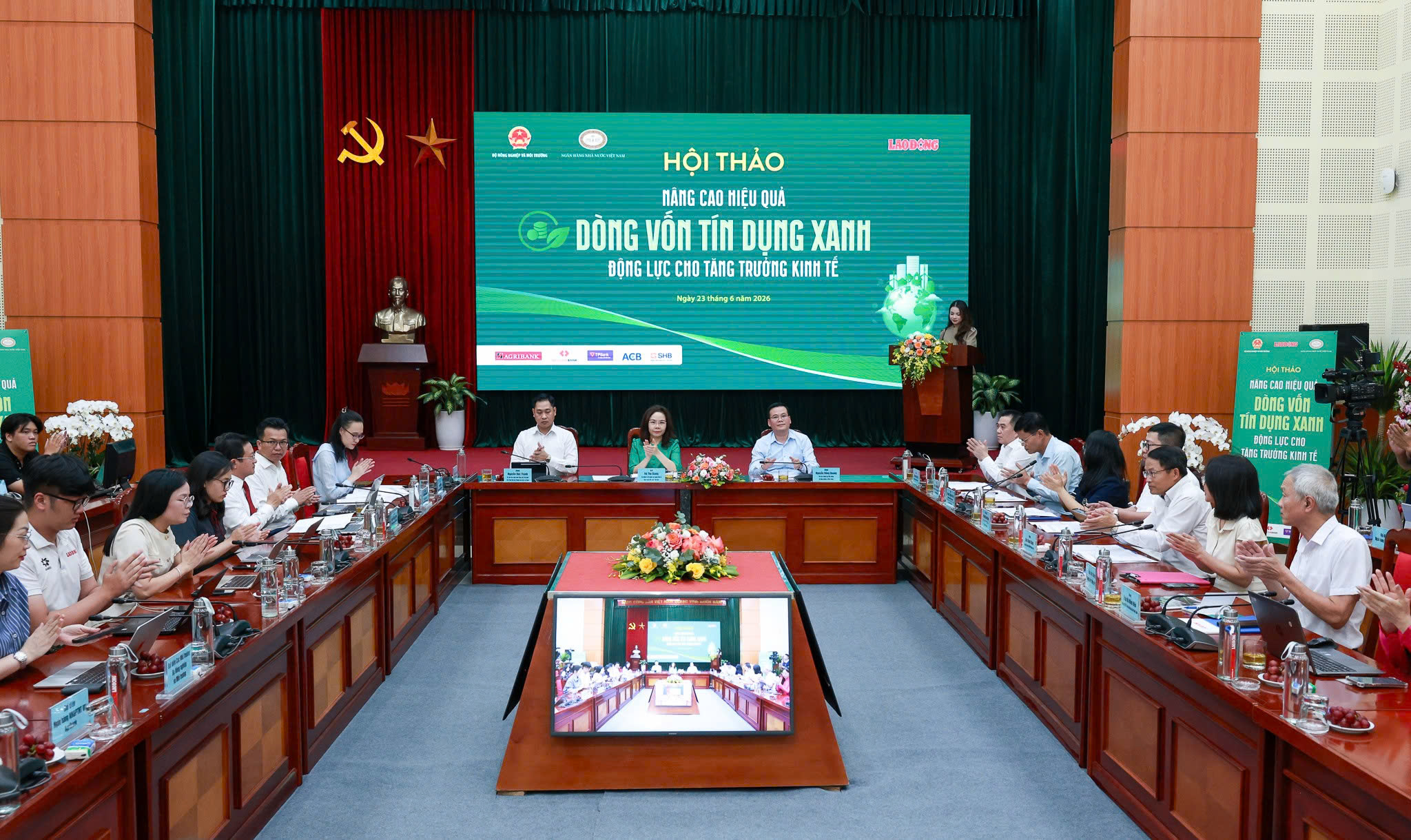 Hộ kinh doanh sắp được hỗ trợ lãi suất 2% khi đầu tư dự án xanh - Ảnh 1.