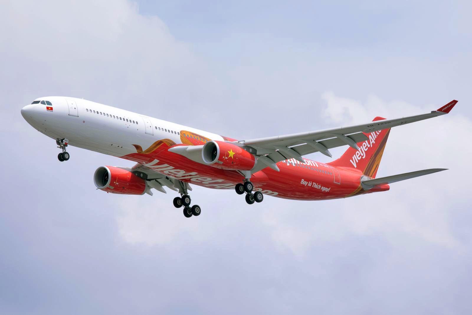 Hè rực rỡ, bóng sôi động: Vietjet tăng chuyến, 8,8 triệu vé 0 đồng - Ảnh 1.
