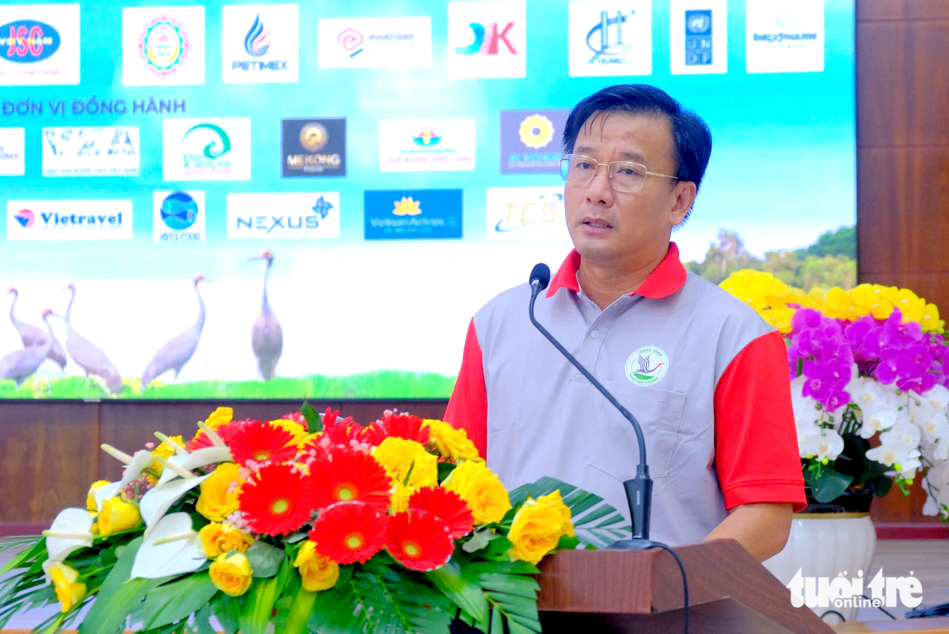 Đồng Tháp đón thêm 6 sếu đầu đỏ về Vườn quốc gia Tràm Chim - Ảnh 3.