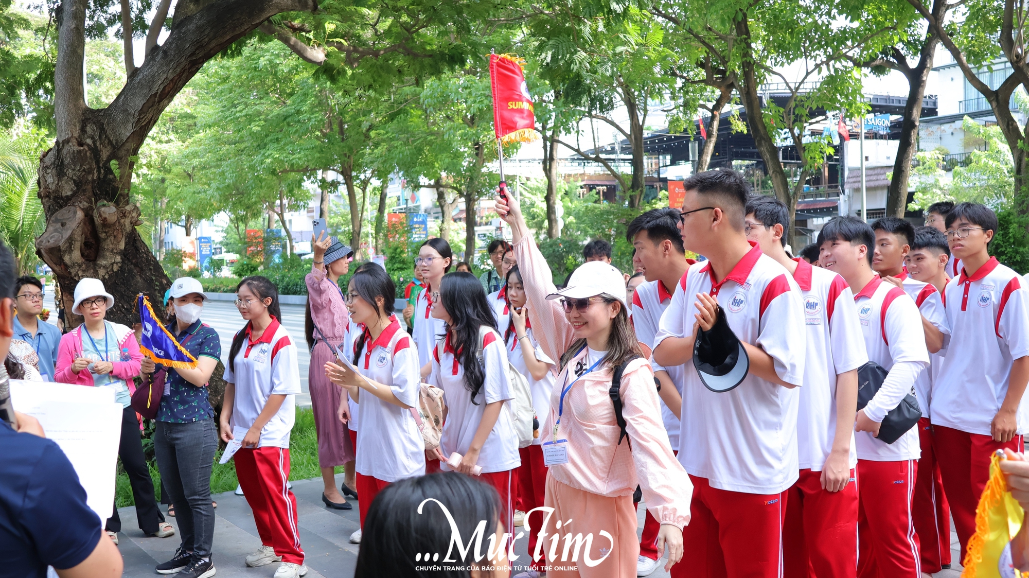 Học sinh Trường THPT Nguyễn Hữu Thọ tham gia lớp học mở, truy tìm kho báu tri thức - Ảnh 3.