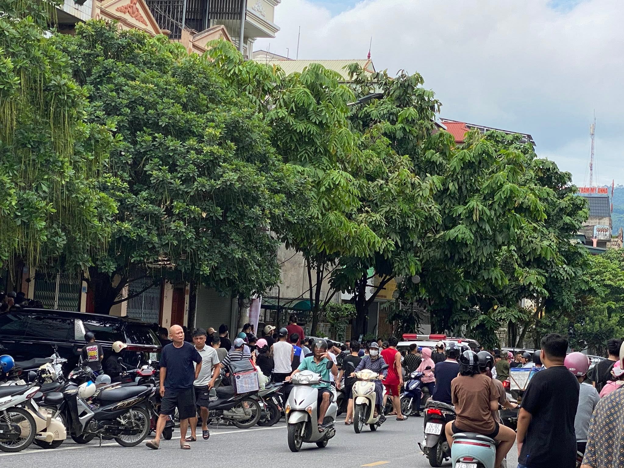 Hai người thương vong sau vụ nổ súng ở Lào Cai - Ảnh 3.