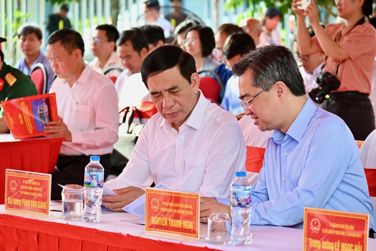 Khởi công 100 nhà cộng đồng tránh lũ tại Đắk Lắk - Ảnh 3.