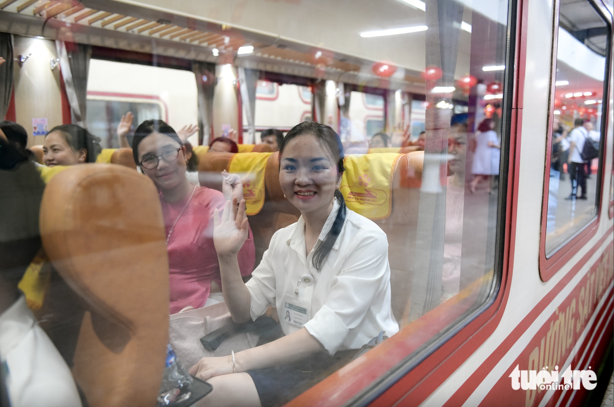 'Đoàn tàu Bạch Mai' đã khởi hành - Ảnh 1.