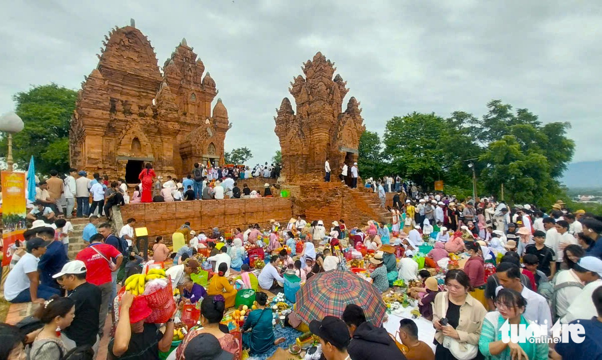 Giữ hồn văn hóa Chăm trong kỷ nguyên mới - Ảnh 2.