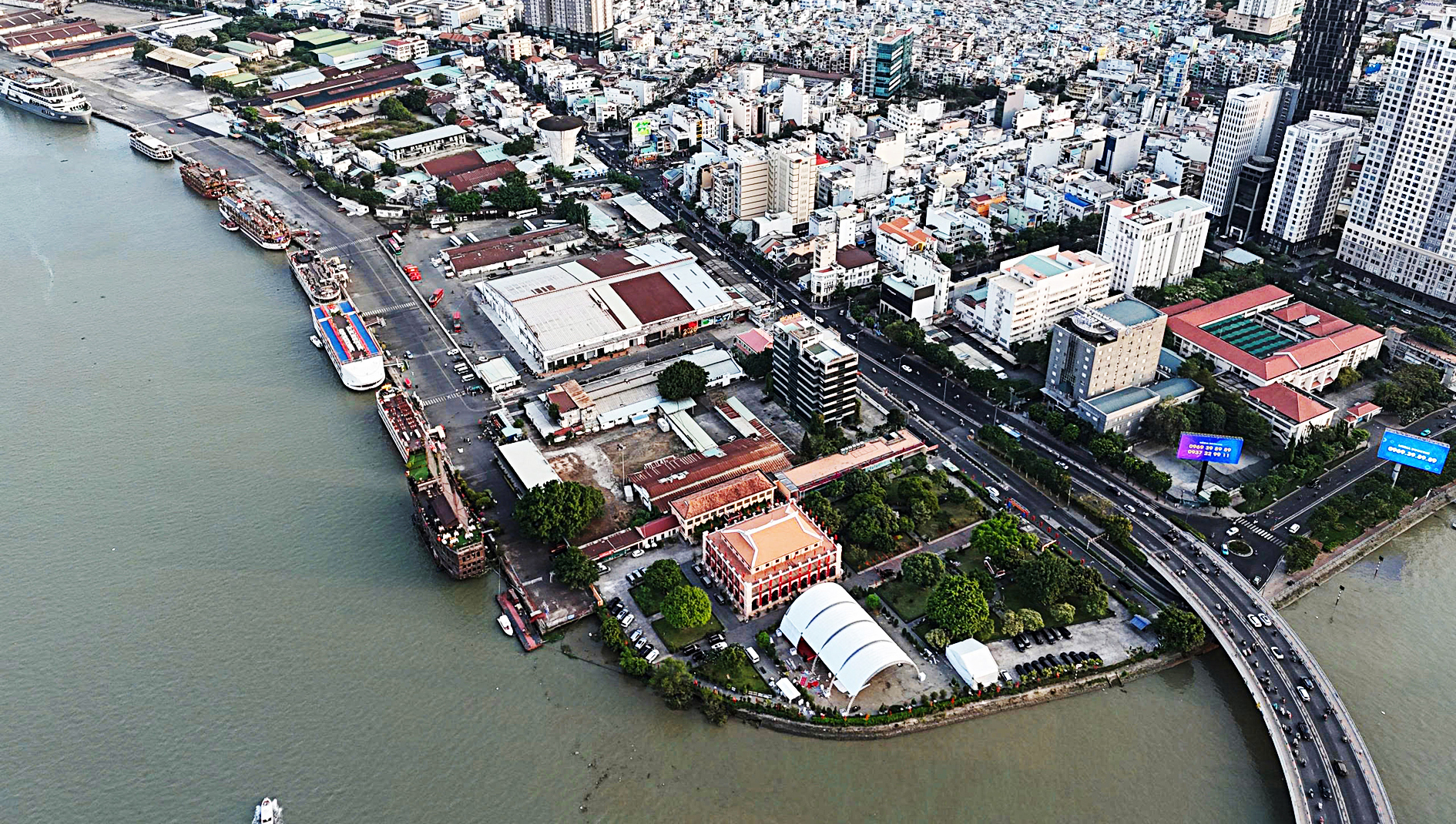 Khởi công loạt công trình thay đổi diện mạo TP.HCM - Ảnh 1.