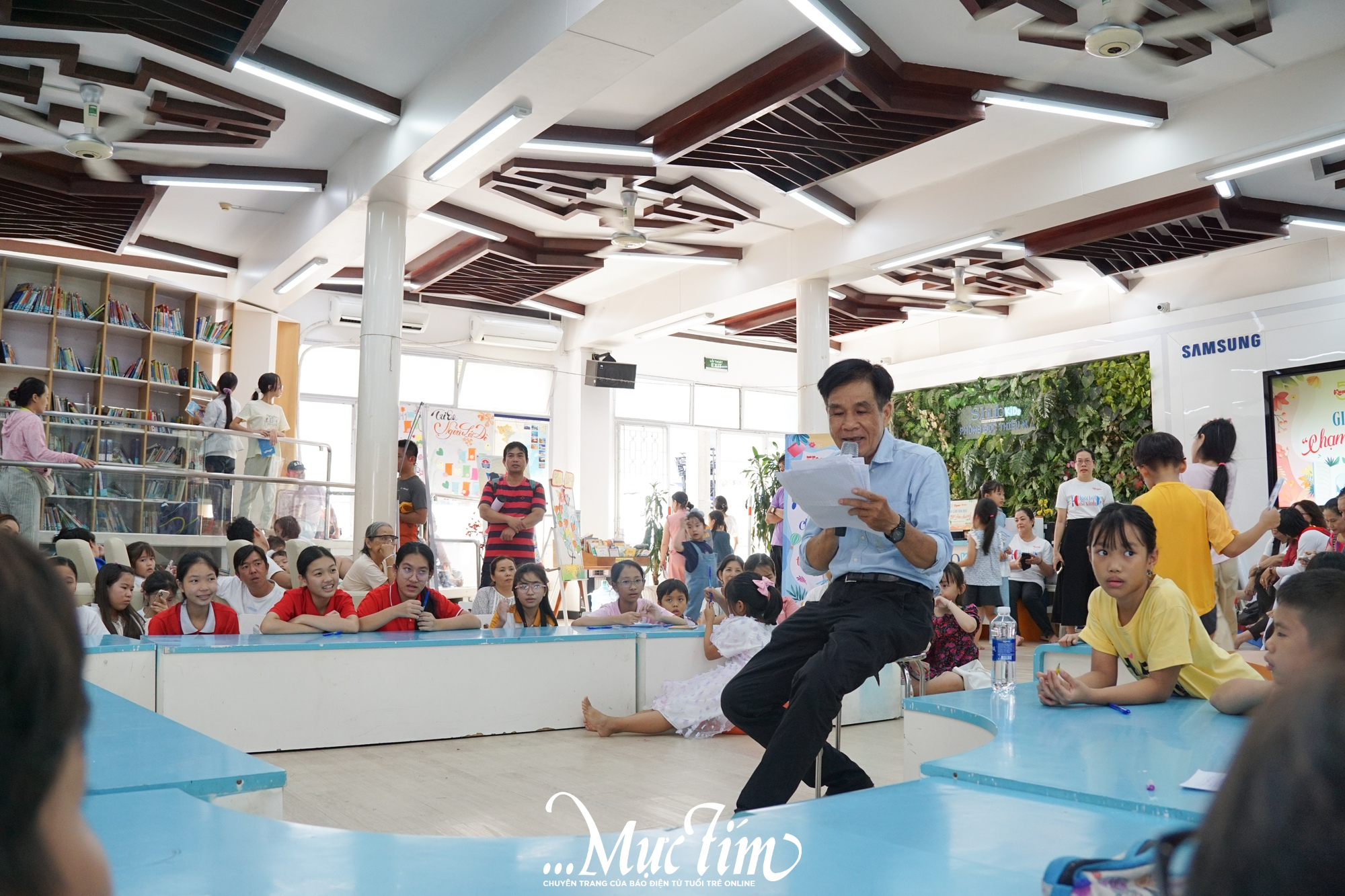 Viết văn về bữa cơm gia đình, bạn nhỏ mong "con không một mình" - Ảnh 5.