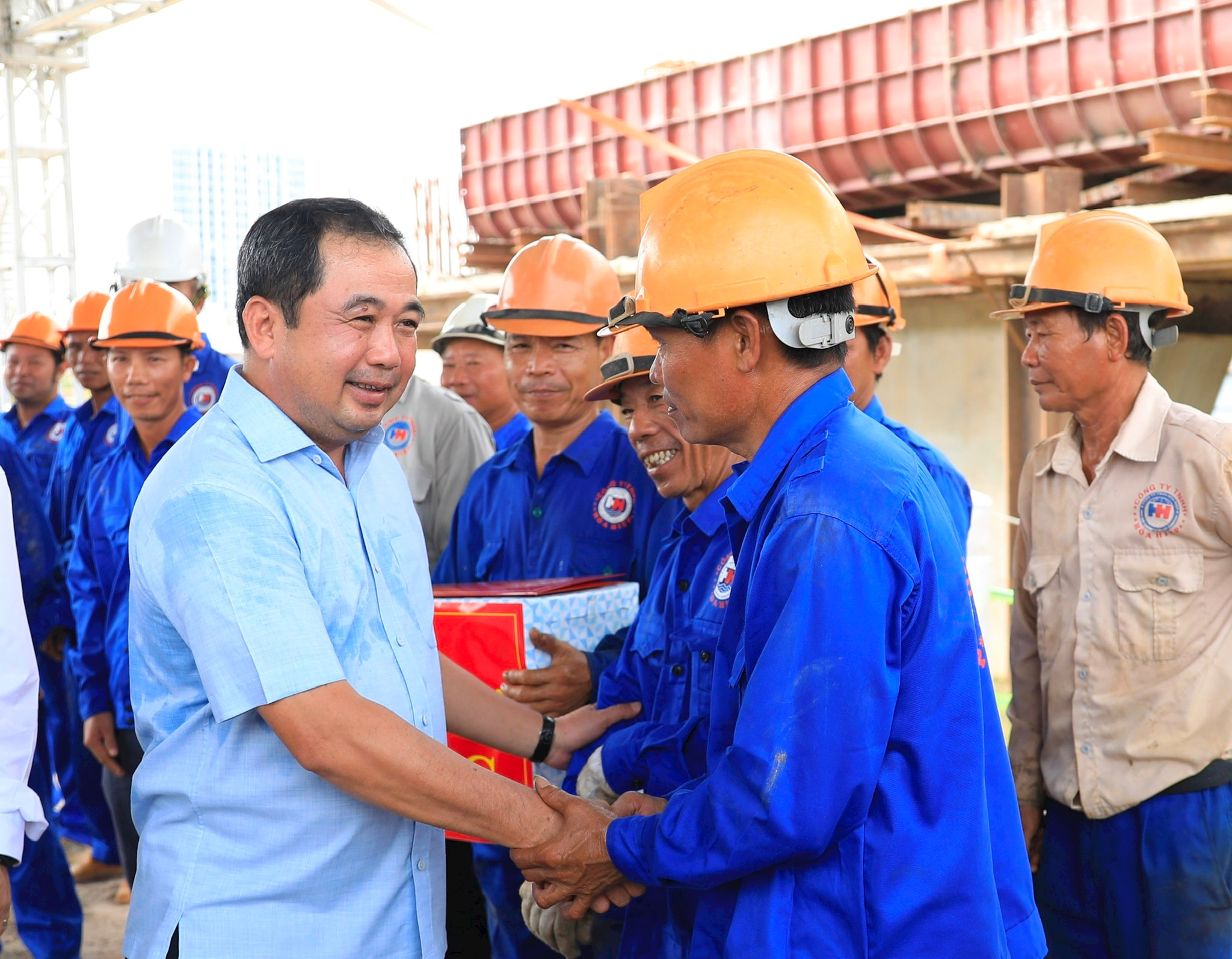 Bí thư Hà Nội: Thông xe hầm chui nút giao Cổ Linh trước Tết Nguyên đán 2027 - Ảnh 3.
