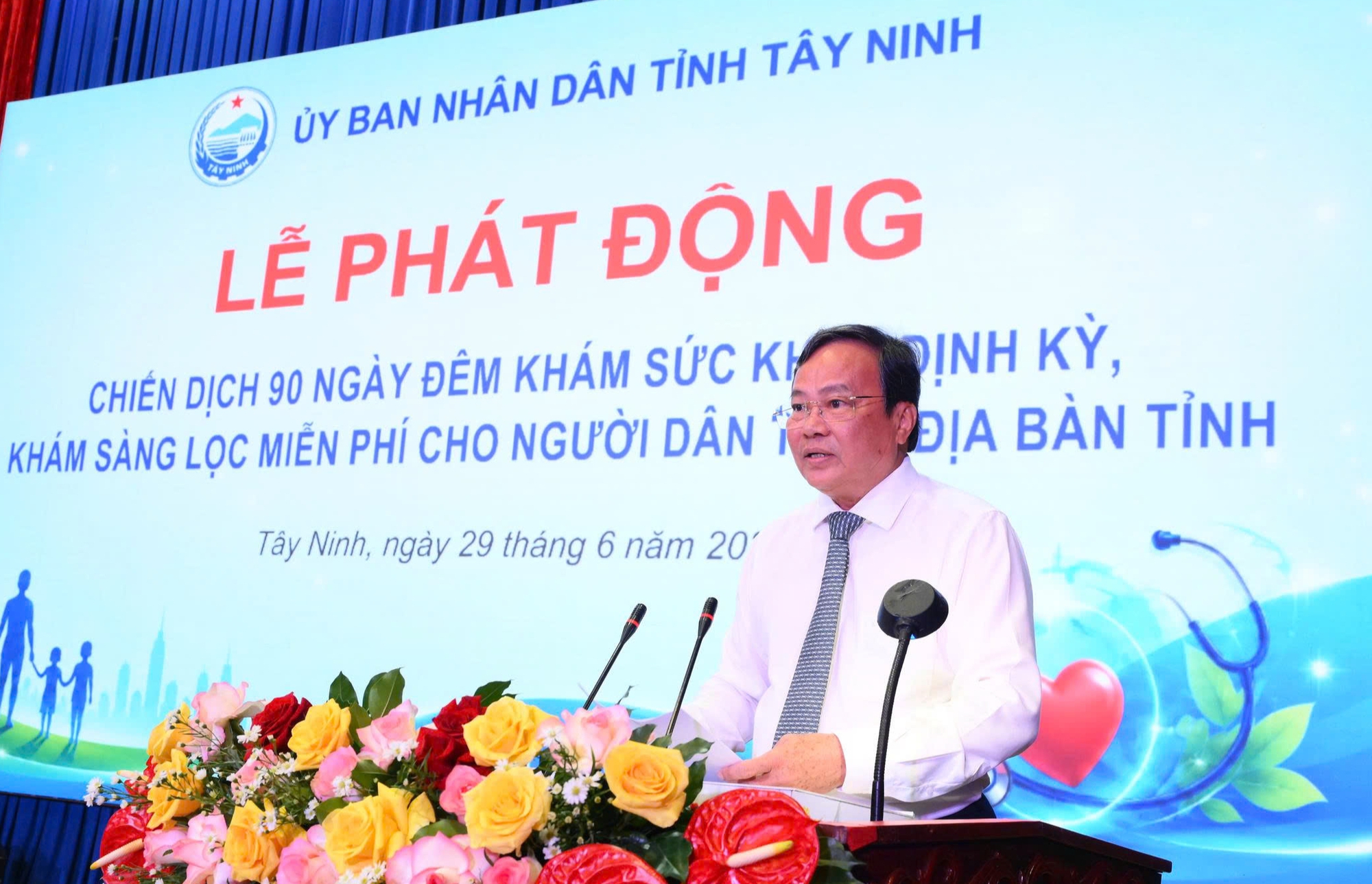 Tây Ninh triển khai 90 ngày đêm khám sức khỏe, đặt mục tiêu khám miễn phí 2,1 triệu người trong năm 2026 - Ảnh 1.