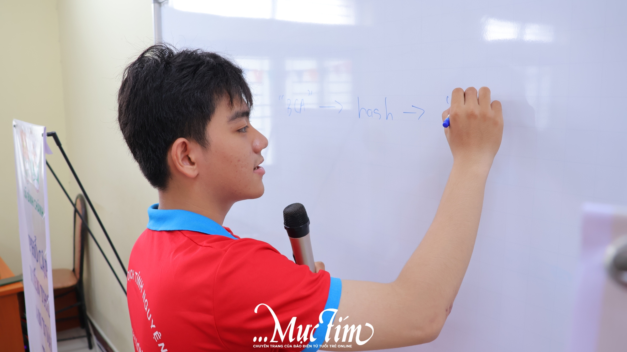 Ước mơ trở thành chiến sĩ an ninh mạng của chiến sĩ tình nguyện Hoa phượng đỏ- Ảnh 4.