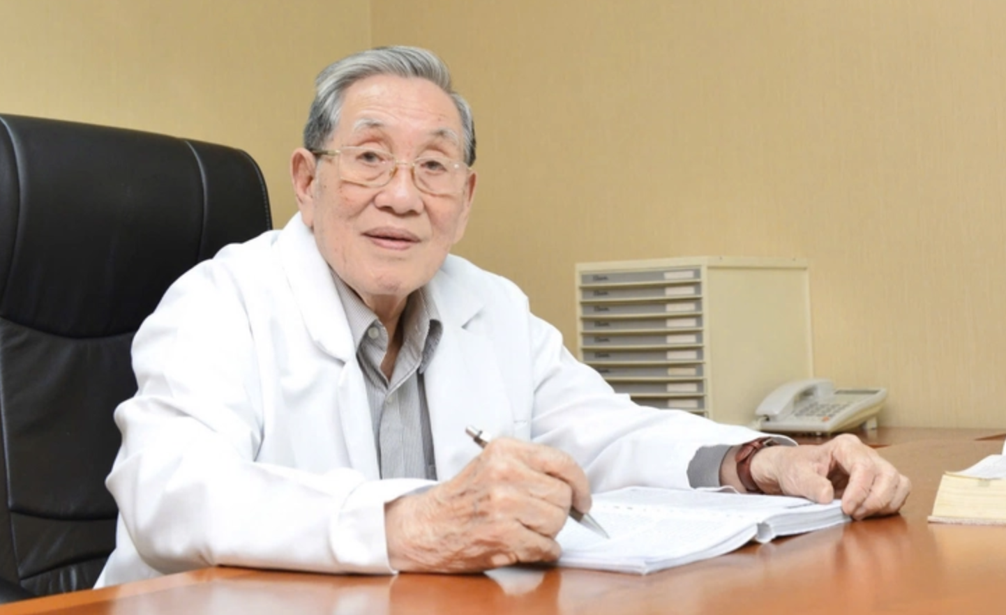 GS . TS . BS Nguyễn Đình Hối qua đời để lại di sản giáo dục y học qúy giá - Ảnh 1.