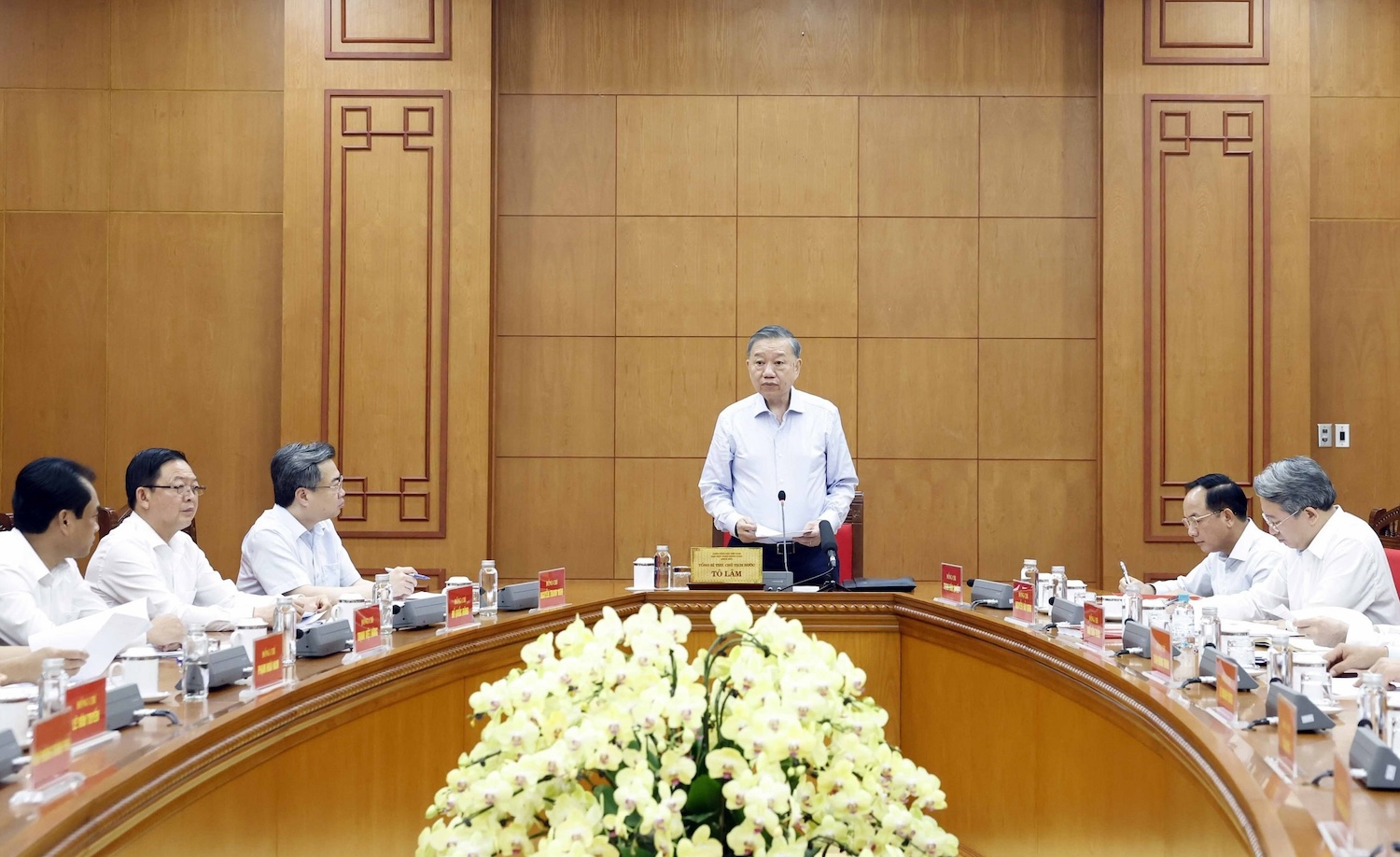 Tổng Bí thư, Chủ tịch nước: Không để văn bản rất đầy đủ nhưng khi xảy ra tình huống lại không vận hành được - Ảnh 1.