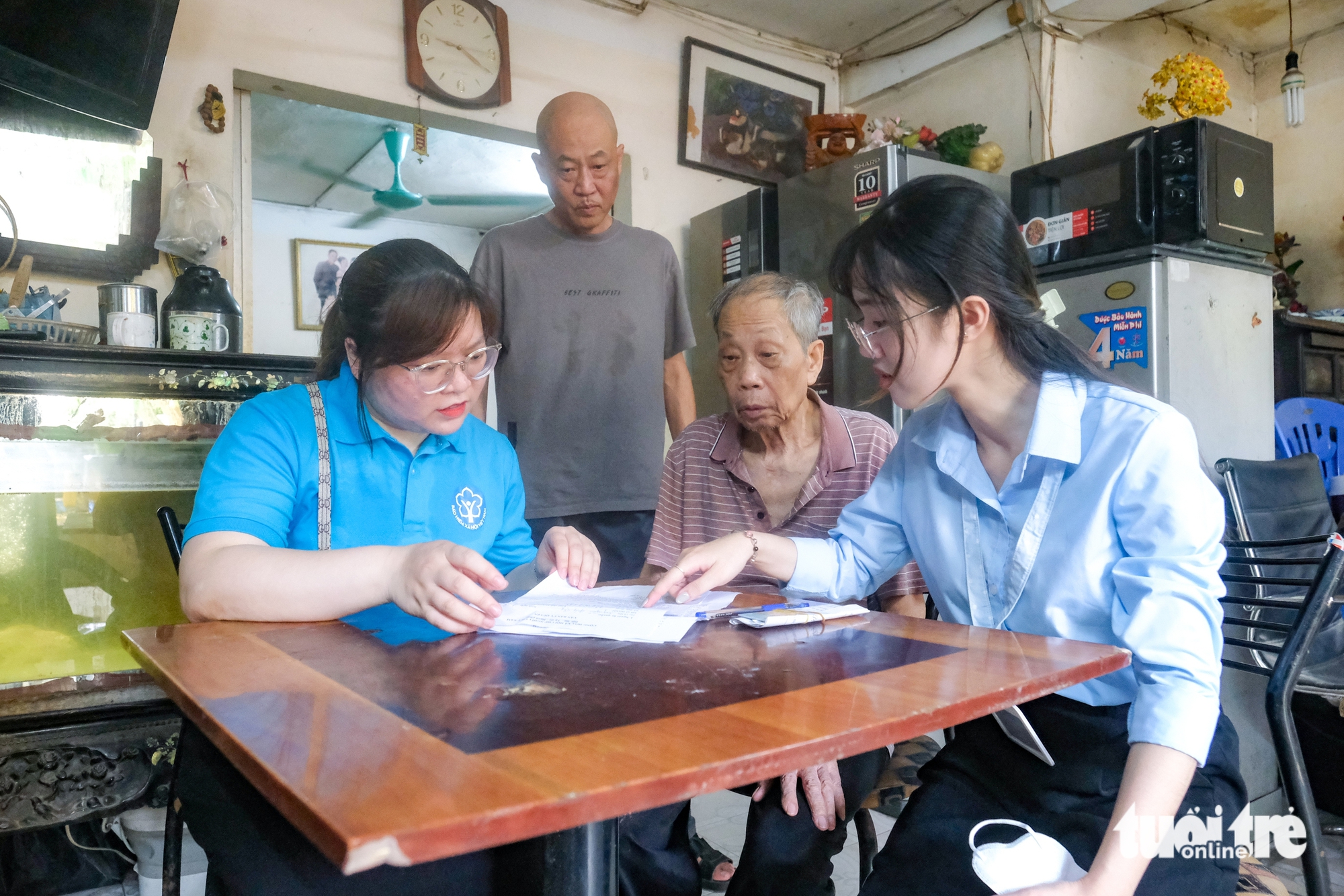 Ủy quyền nhận lương hưu mỗi năm làm lại một lần, người già mong nới thời hạn - Ảnh 2. lương hưu - Ảnh 2.