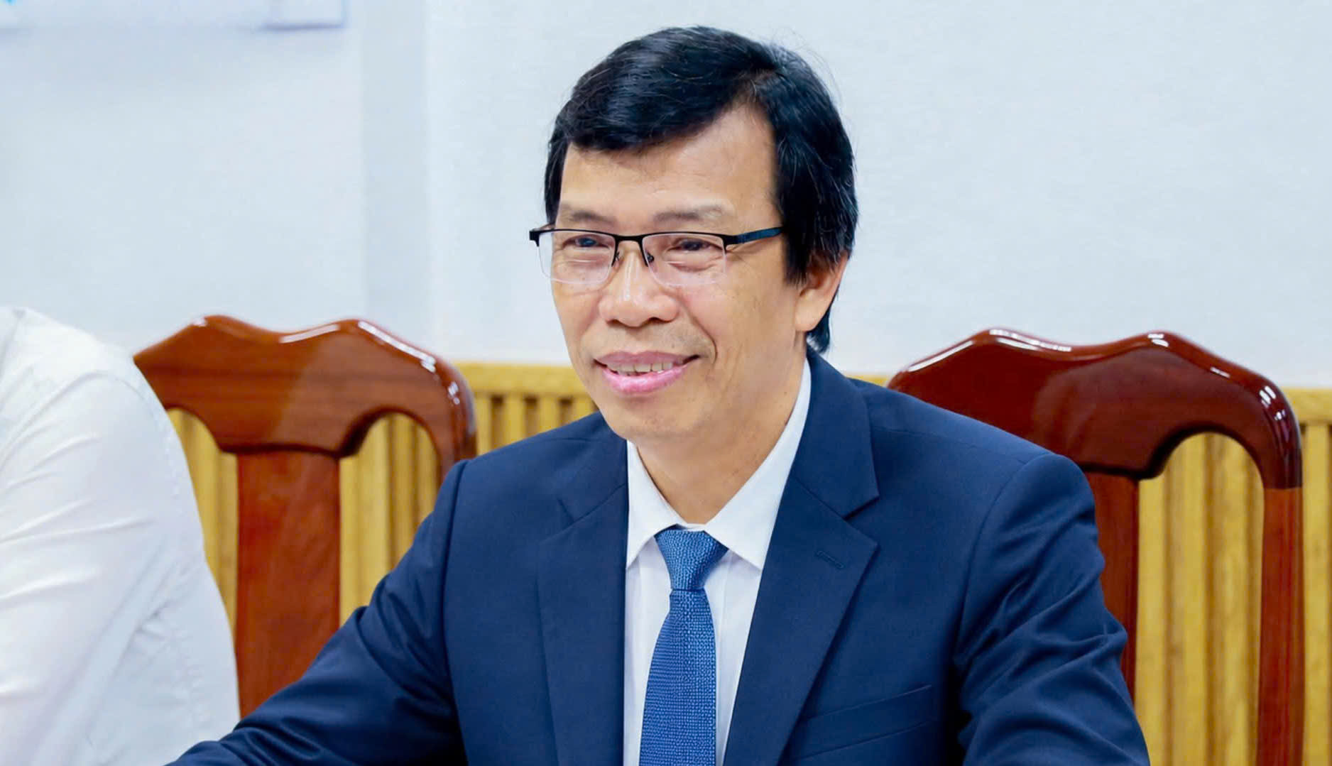 Bổ nhiệm hai Phó giám đốc Đại học Cần Thơ - Ảnh 1.