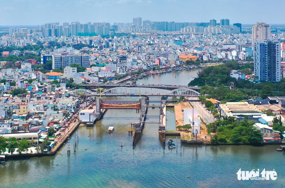 Công viên số 1 Lý Thái Tổ và ngăn triều 10.000 tỉ là hai dự án gỡ vướng tiêu biểu của TP.HCM - Ảnh 3.