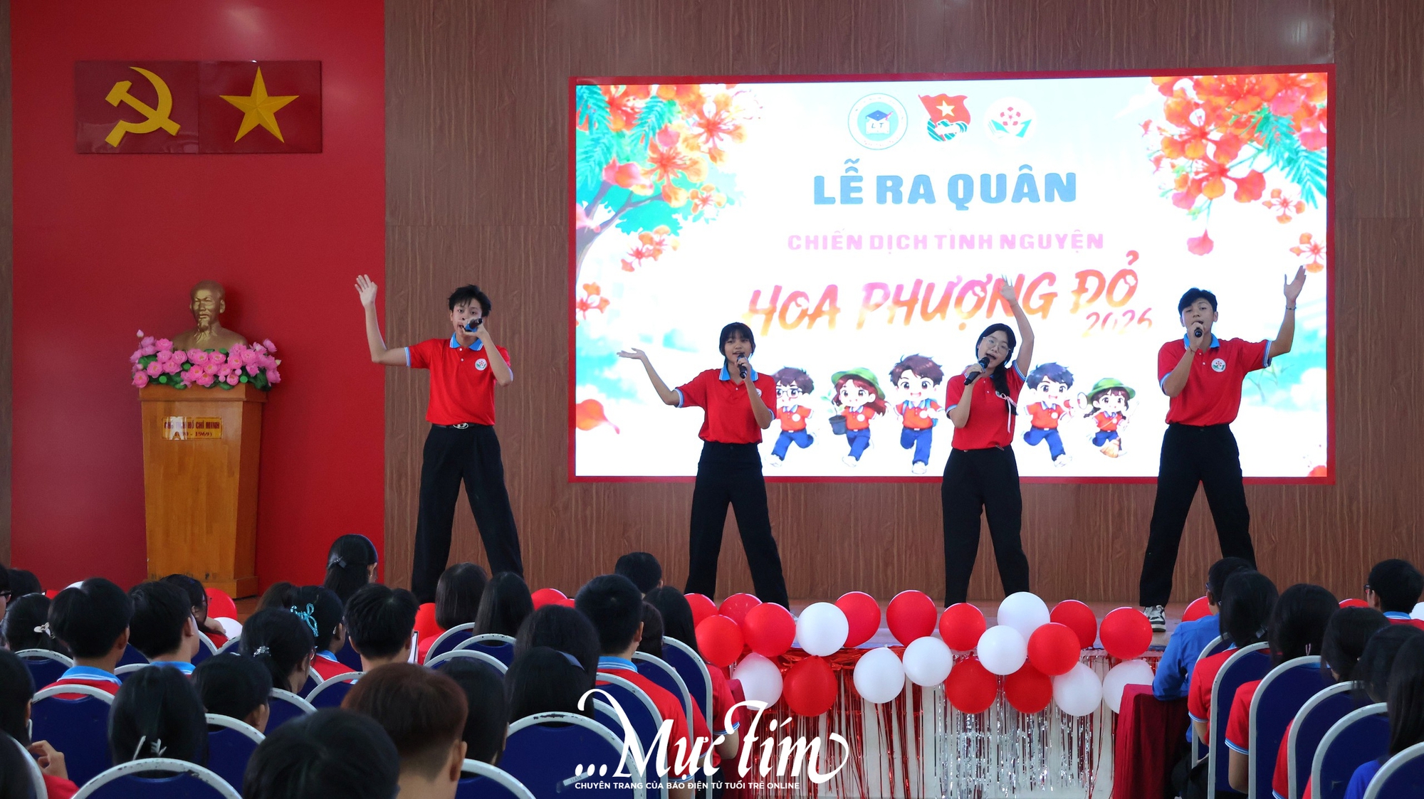 Hơn 300 chiến sĩ Hoa phượng đỏ THPT phấn khởi tham dự lễ ra quân cấp trường- Ảnh 2.