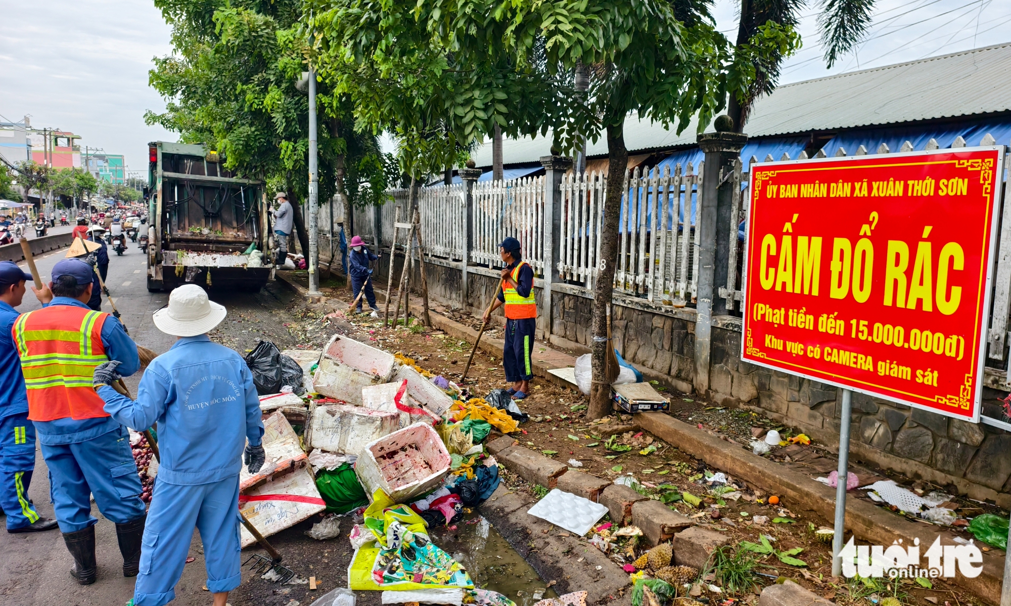 Gallery - More cameras to be installed around waste-ridden wholesale market in Ho Chi Minh City - image 6