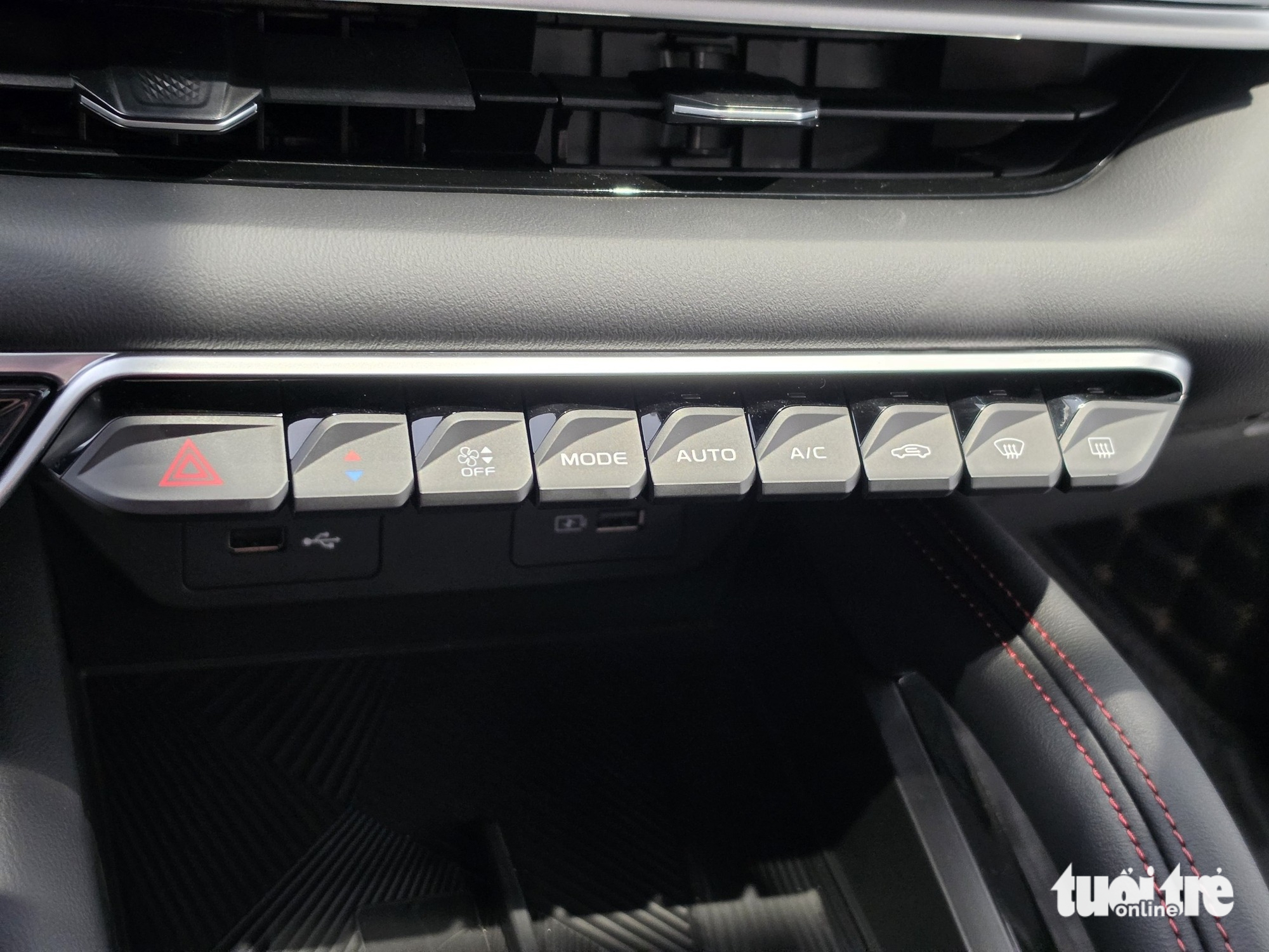 Geely Coolray - Ảnh 16.