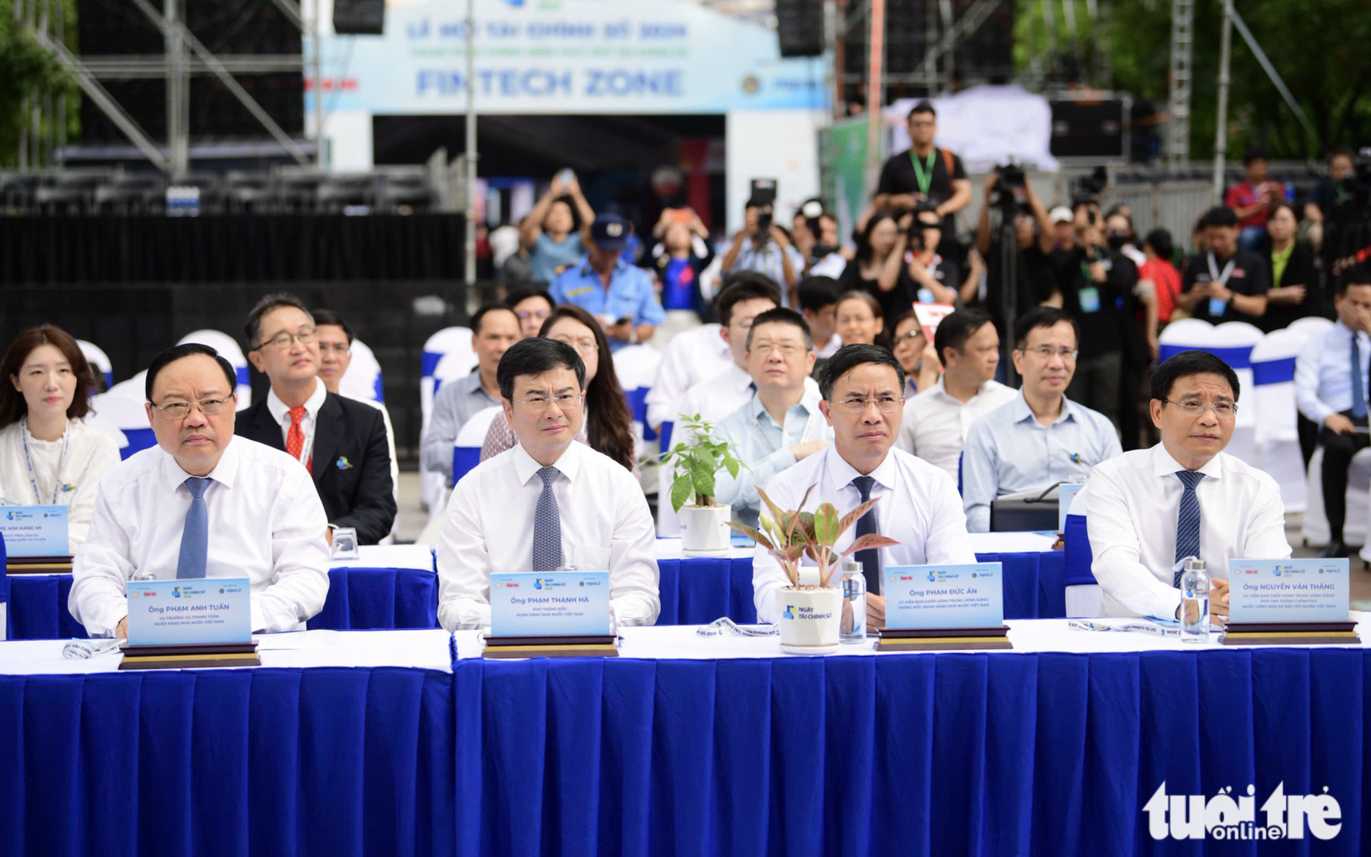 International visitors explore cross-border payment solutions at Digital Finance Day in Ho Chi Minh City - Ảnh 1.