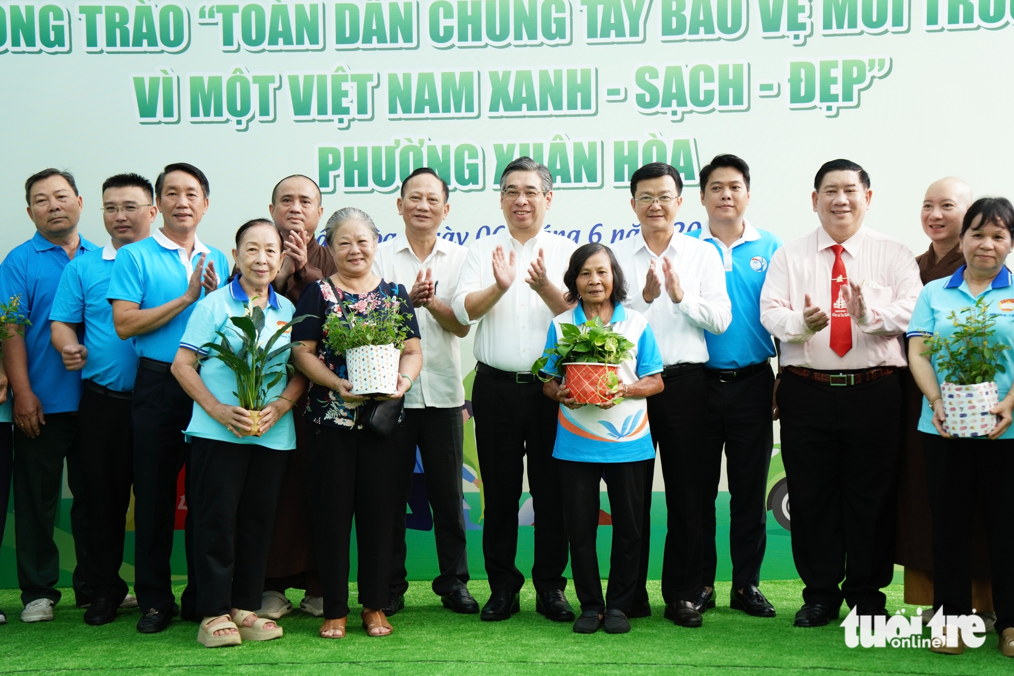 cây xanh - Ảnh 1.