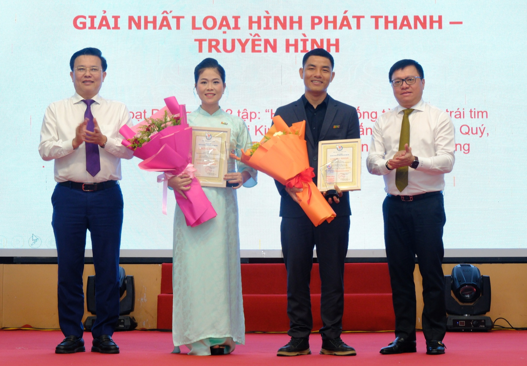 giải báo chí - Ảnh 1.