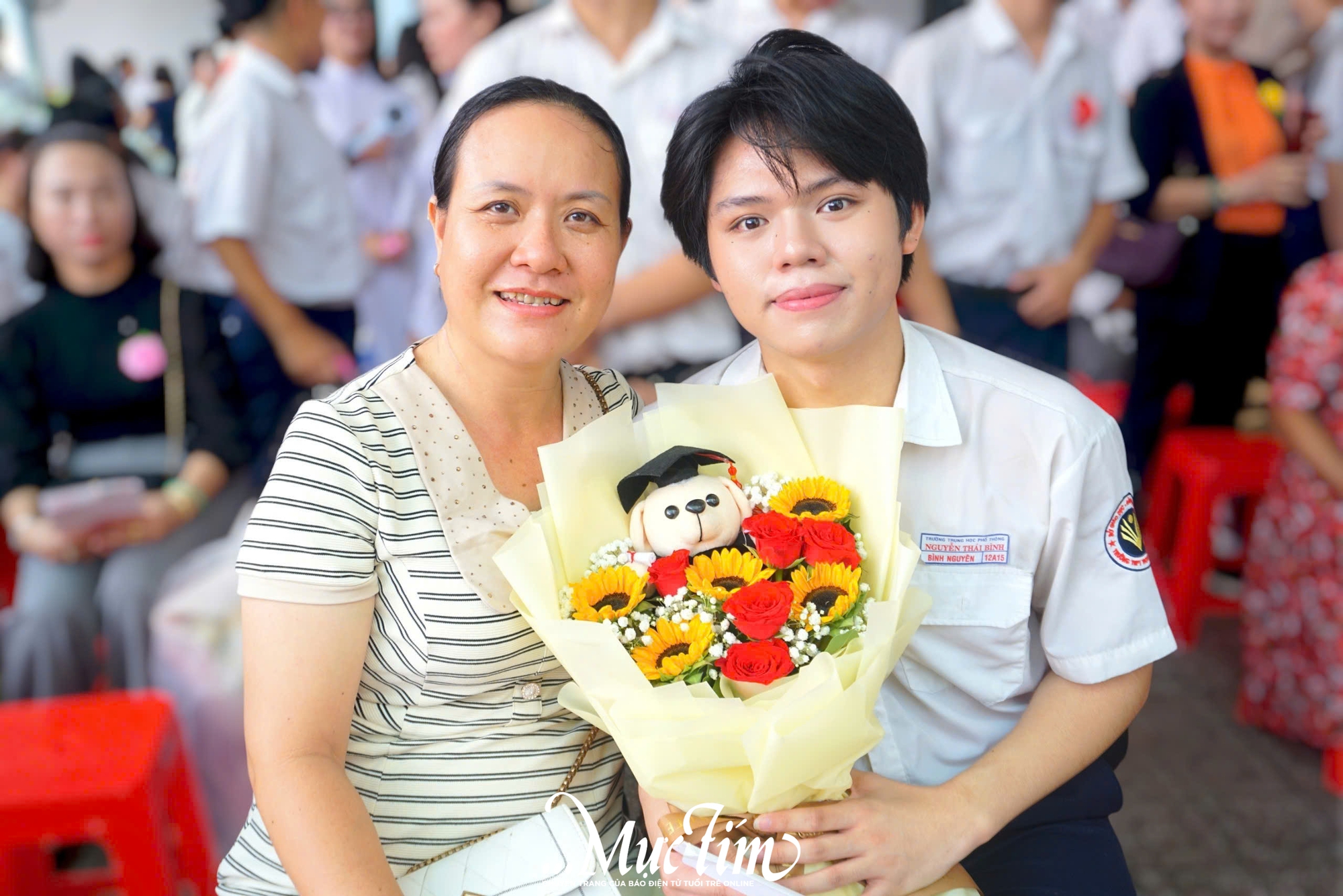 Cô hiệu trưởng Trường THPT Nguyễn Thái Bình gửi gắm ba lời dặn đến học trò trước ngày chia tay- Ảnh 5. Cô hiệu trưởng Trường THPT Nguyễn Thái Bình gửi gắm ba lời dặn đến học trò trước ngày chia tay- Ảnh 5.
