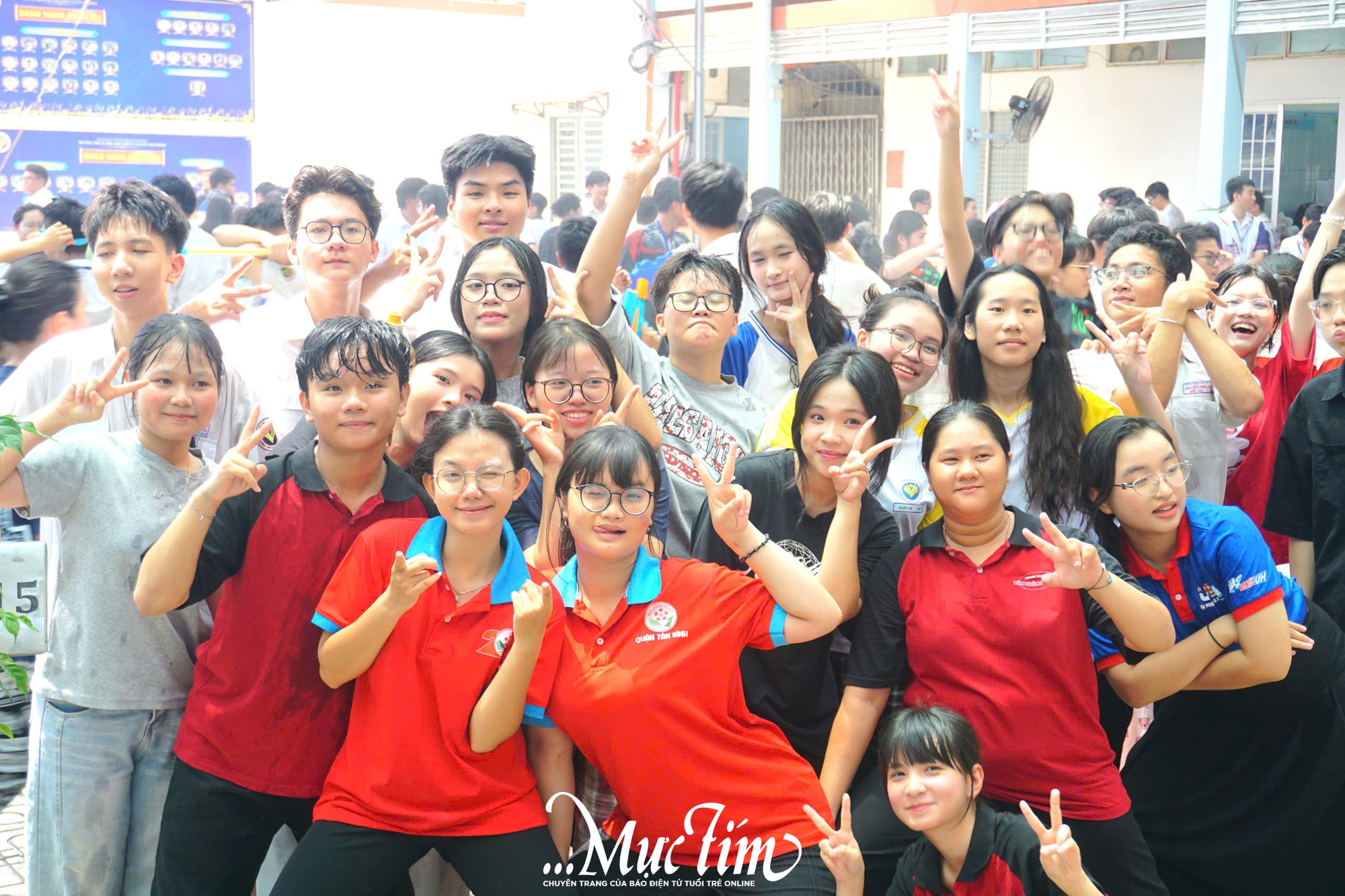 Cô hiệu trưởng Trường THPT Nguyễn Thái Bình gửi gắm ba lời dặn đến học trò trước ngày chia tay- Ảnh 13. Cô hiệu trưởng Trường THPT Nguyễn Thái Bình gửi gắm ba lời dặn đến học trò trước ngày chia tay- Ảnh 13.