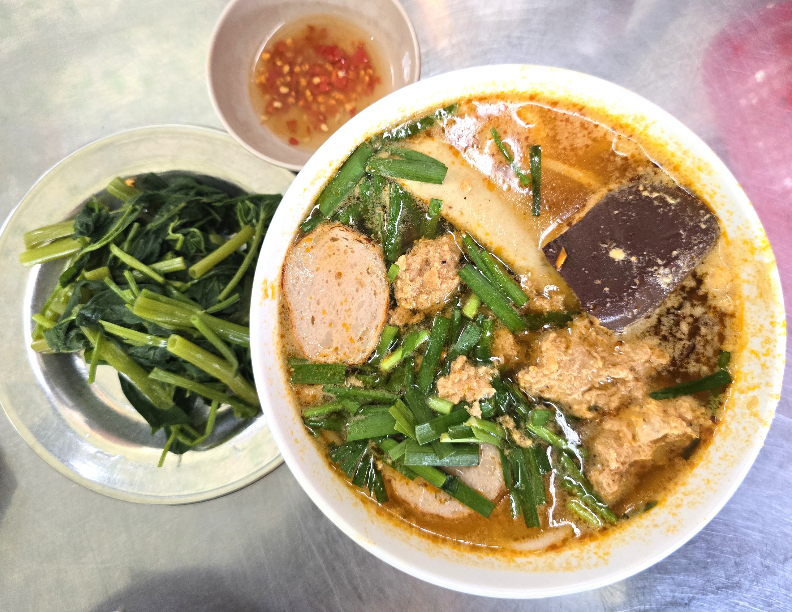 Bún riêu - Ảnh 4.
