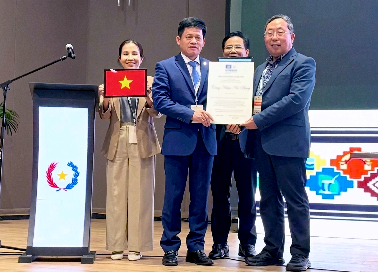 Phong Nha - Kẻ Bàng lần đầu được UNESCO công nhận Khu dự trữ sinh quyển thế giới - Ảnh 1.