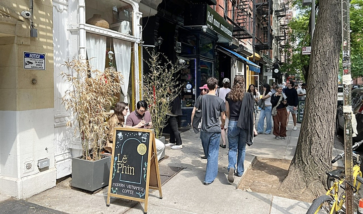 Vietnamese ‘ca phe phin’ brews steady success in New York, bridges coffee cultures- Ảnh 2.