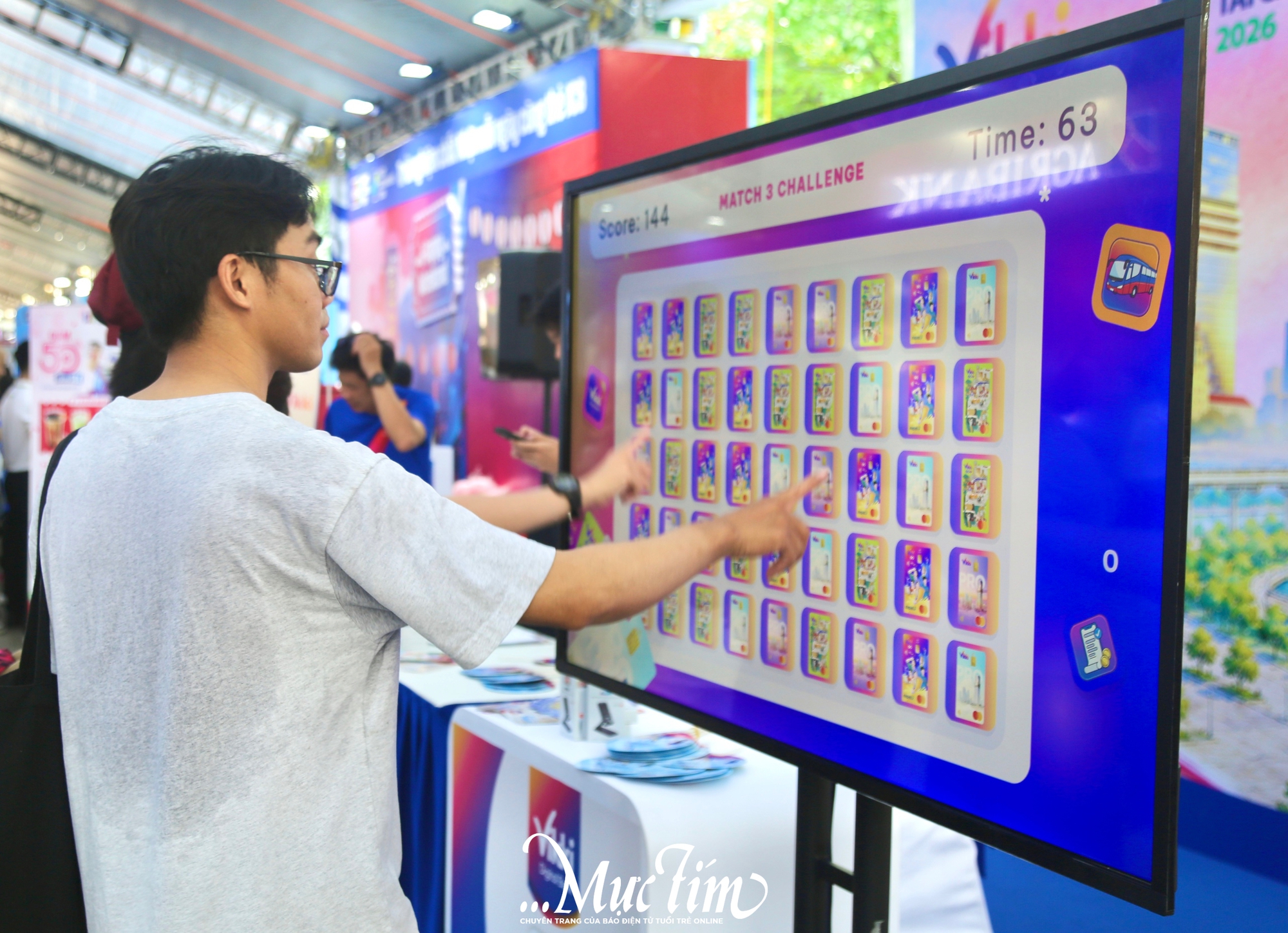 Lễ hội Tài chính số 2026 thu hút bạn trẻ với trải nghiệm công nghệ, quà tặng hấp dẫn- Ảnh 2. Lễ hội Tài chính số 2026 thu hút bạn trẻ với trải nghiệm công nghệ, quà tặng hấp dẫn- Ảnh 2.