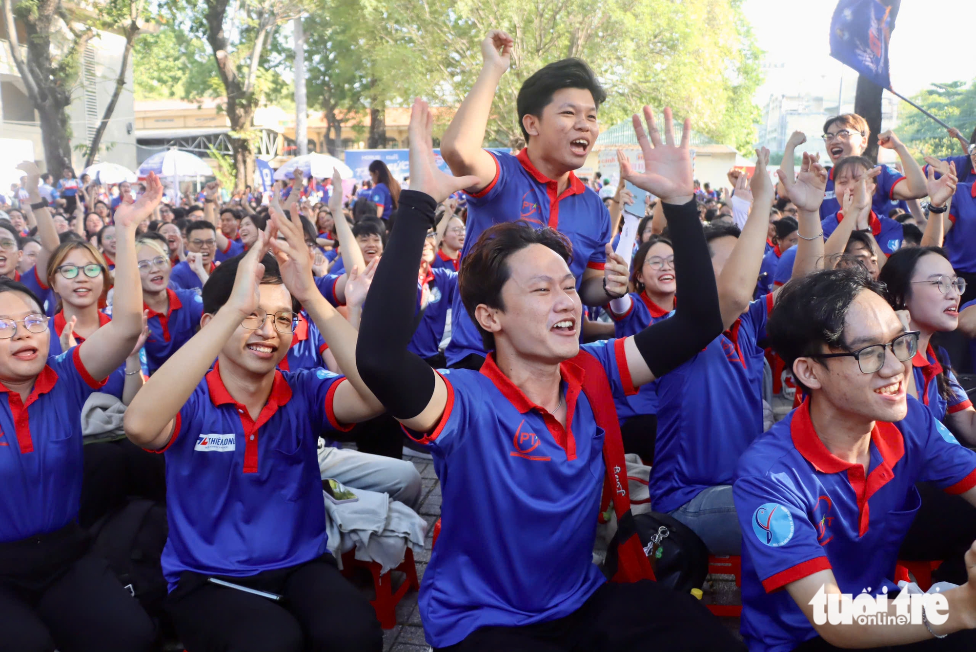 tiếp sức mùa thi - Ảnh 5.