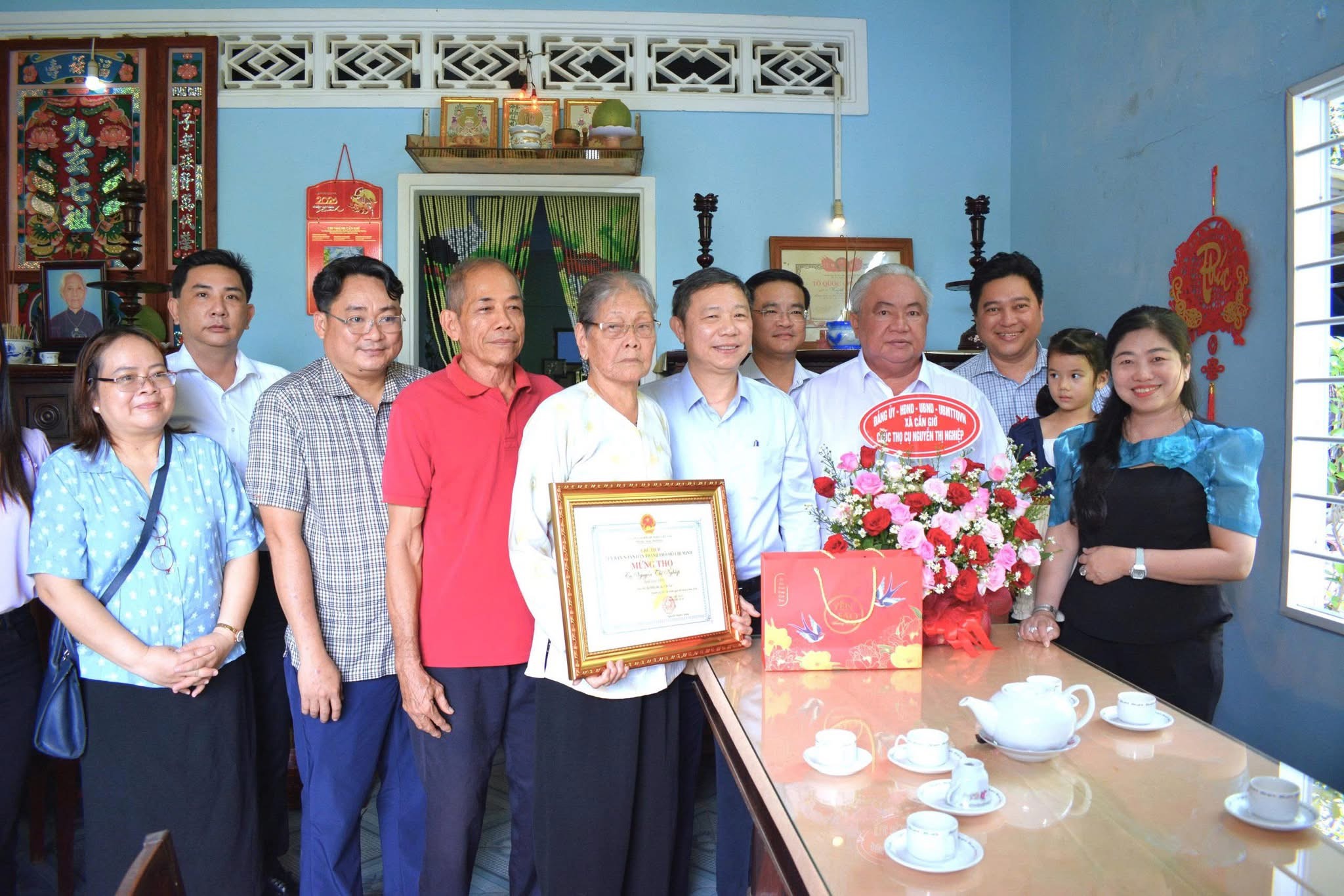 Lãnh đạo TP.HCM thăm, chúc thọ nhiều cụ cao niên tròn 90 tuổi - Ảnh 4.