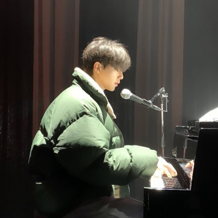 Song Kang khởi động phim mới, nhập vai thiên tài piano trong Four hands- Ảnh 5. Song Kang khởi động phim mới, nhập vai thiên tài piano trong Four hands- Ảnh 5.