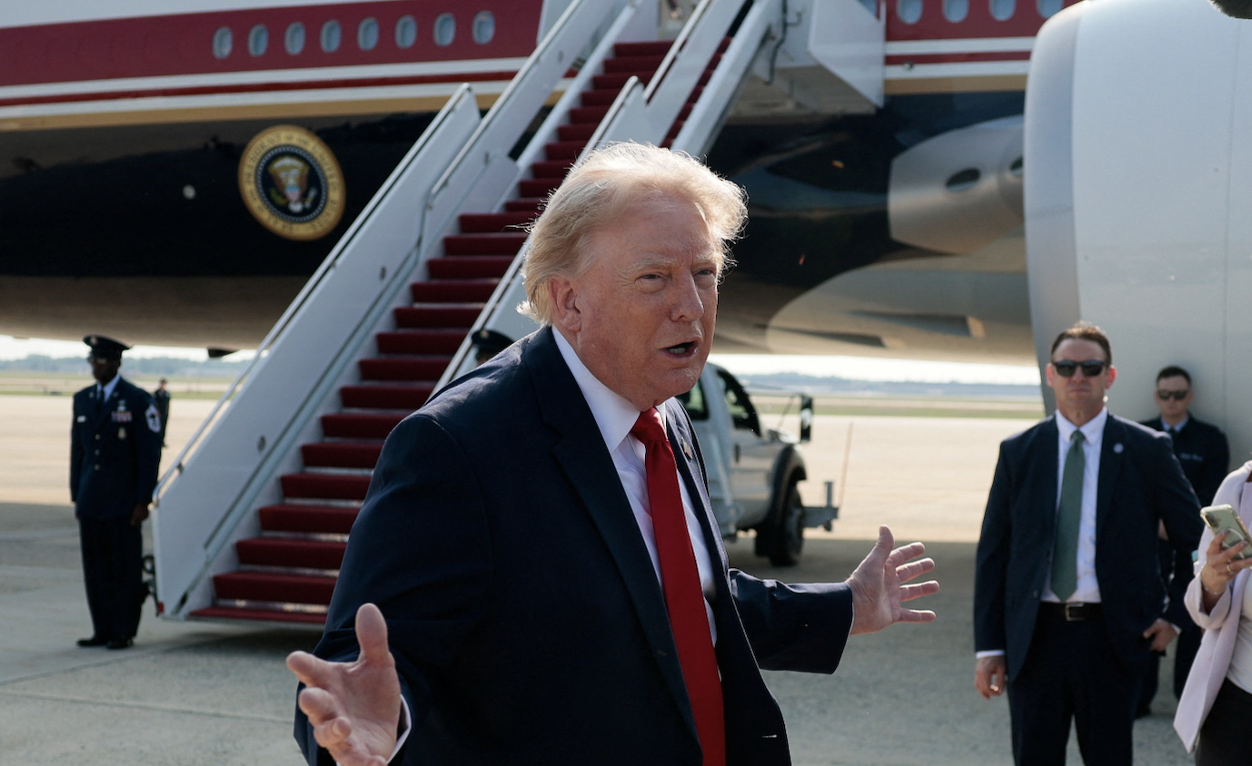 Ông Trump: Đàm phán với Iran ‘rất tốt đẹp’, Tehran không thể có vũ khí hạt nhân - Ảnh 1.