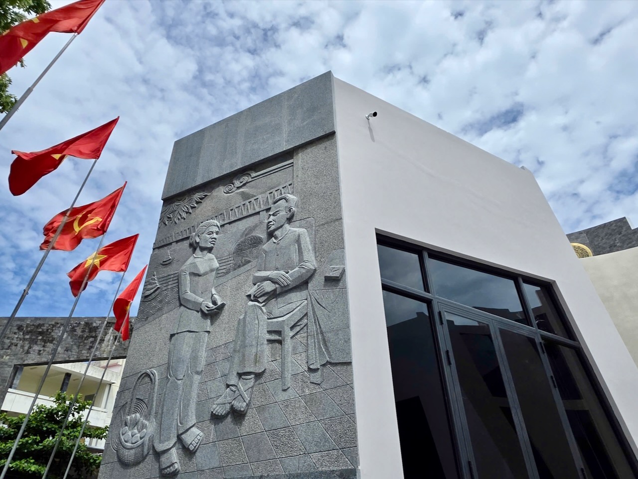 Khai trương Nhà lưu niệm Luật sư Nguyễn Hữu Thọ - Ảnh 7.