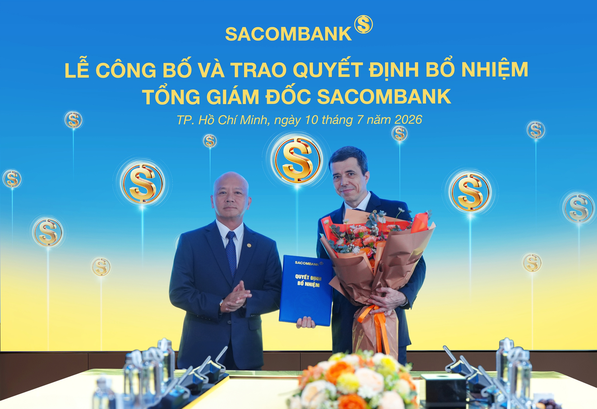 Sacombank bổ nhiệm ông Loic Faussier giữ chức tổng giám đốc  - Ảnh 1.