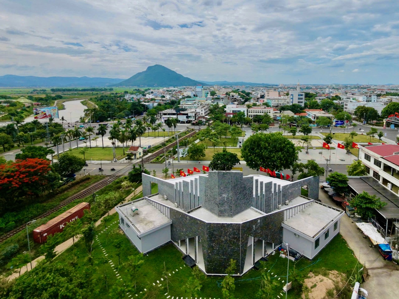 Khai trương Nhà lưu niệm Luật sư Nguyễn Hữu Thọ - Ảnh 6.