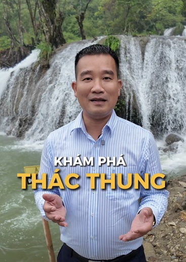 In Vietnam, commune Party chief in flip-flops becomes unlikely tourism ambassador - Ảnh 1.