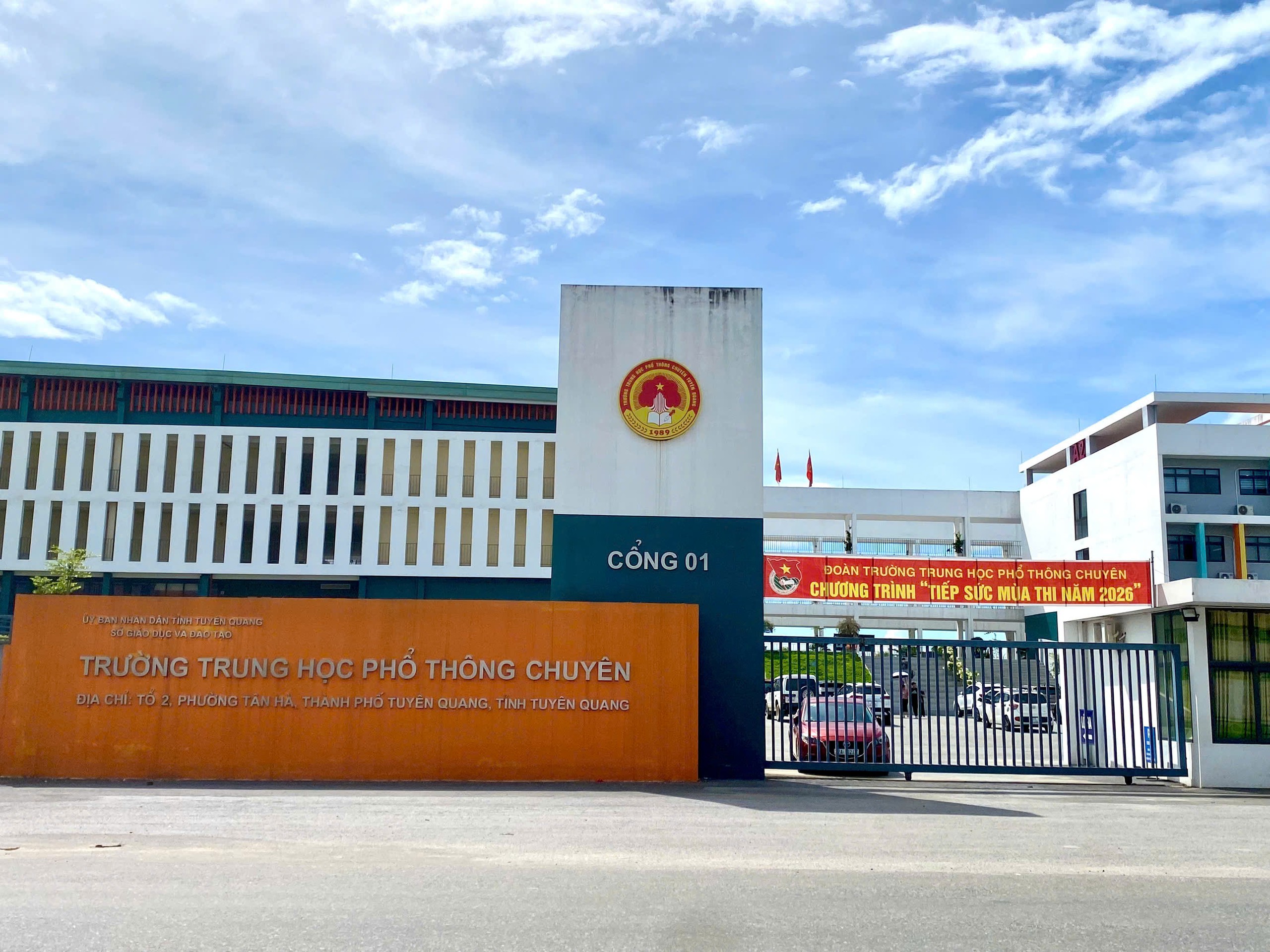 Vụ hơn 140 điểm 10 toán ở Tuyên Quang: Quyền thi lại không thể áp dụng với thí sinh gian lận - Ảnh 1.