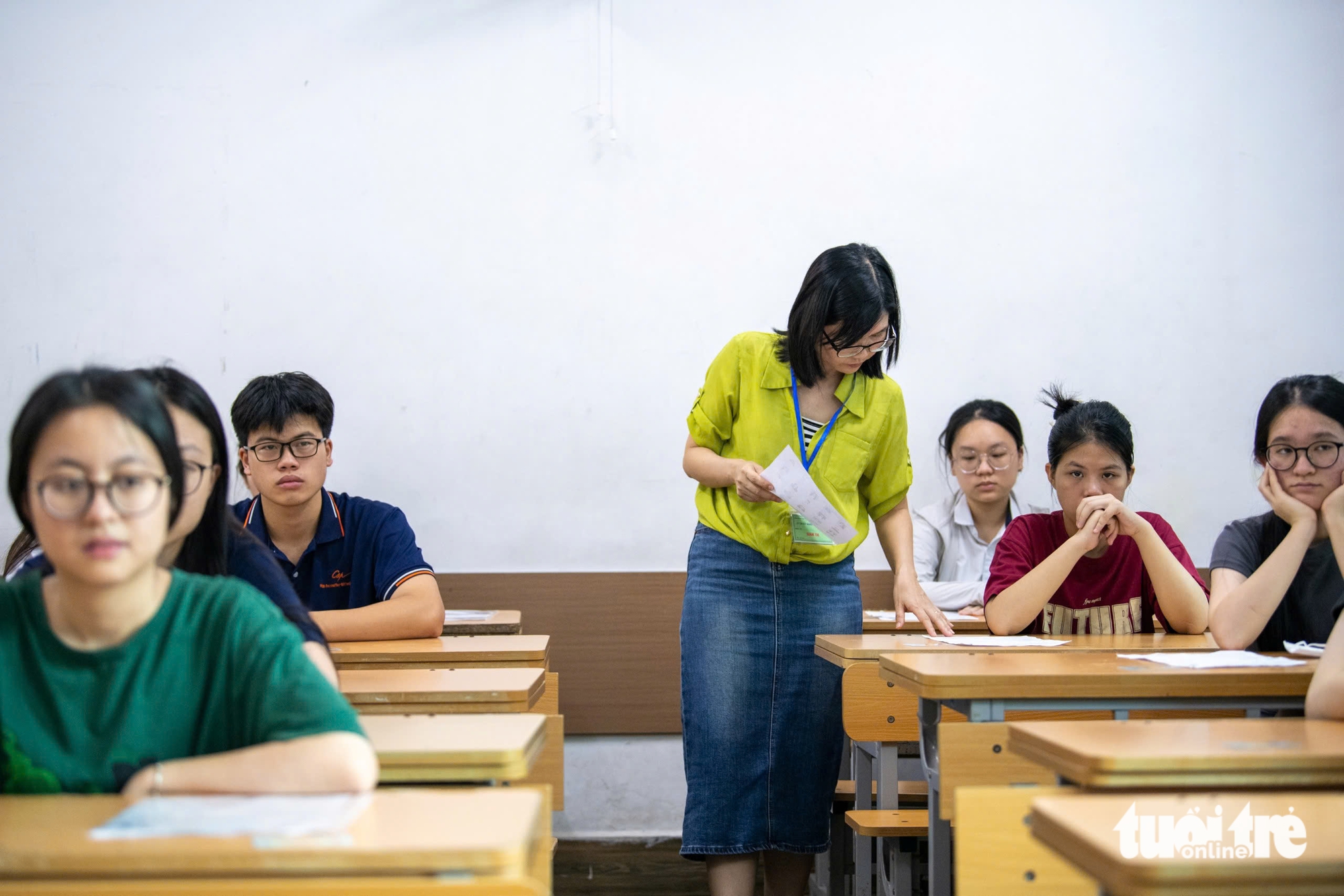 Thủ tướng yêu cầu hoàn thành sắp xếp trường công lập trước 30-8 - Ảnh 1.