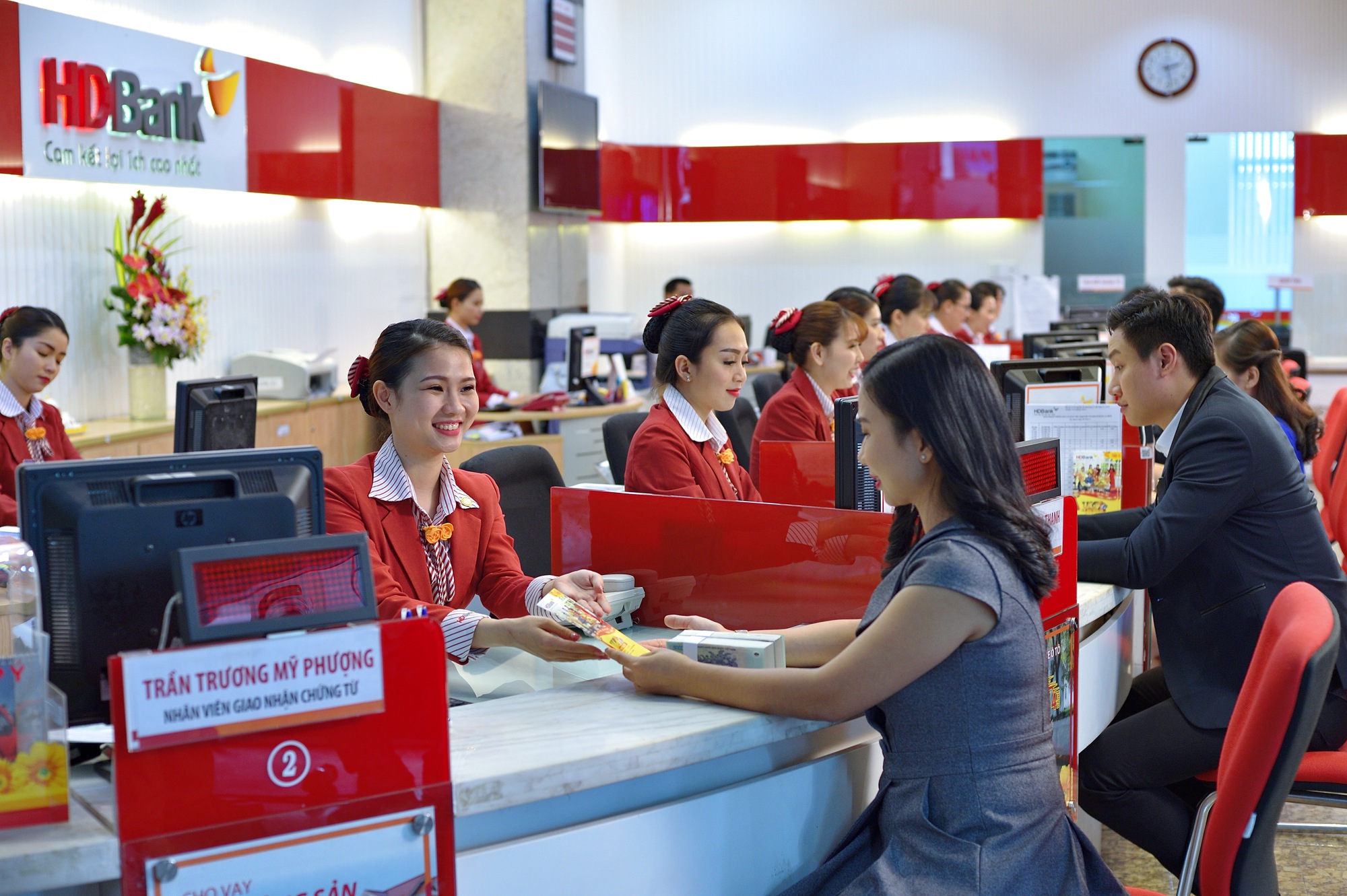 HDBank huy động thành công 721 triệu USD từ ADB, Standard Chartered và các định chế tài chính quốc tế  - Ảnh 1.
