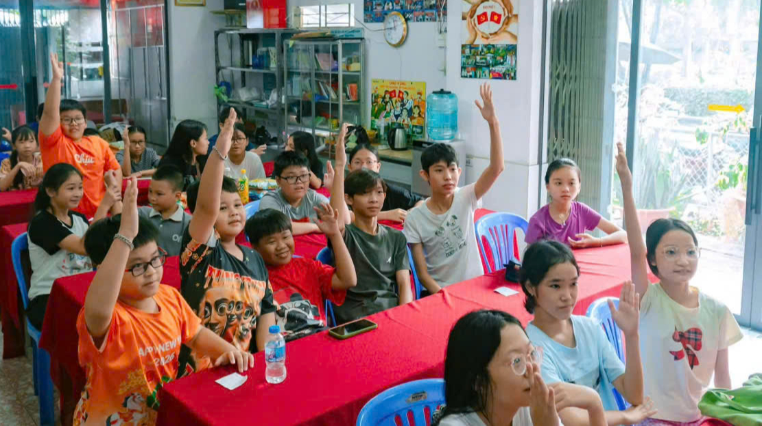 Lớp tiếng Anh miễn phí giúp thiếu nhi TP . HCM tự tin giao tiếp hè 2026 - Ảnh 1.