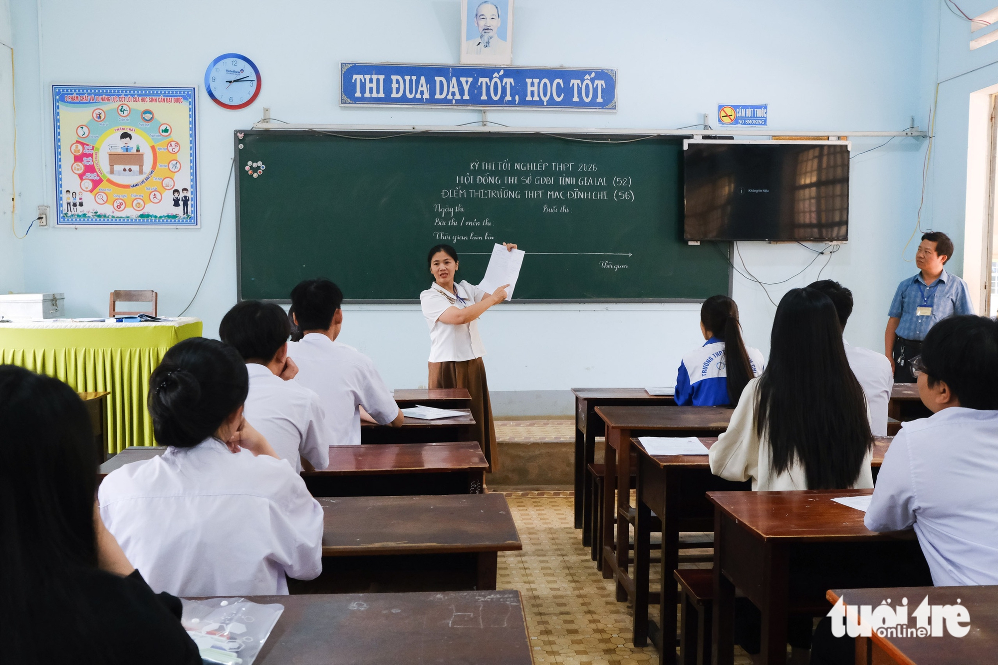 Bác tin tố giác thí sinh mang điện thoại vào giải bài thi tại Gia Lai - Ảnh 1.