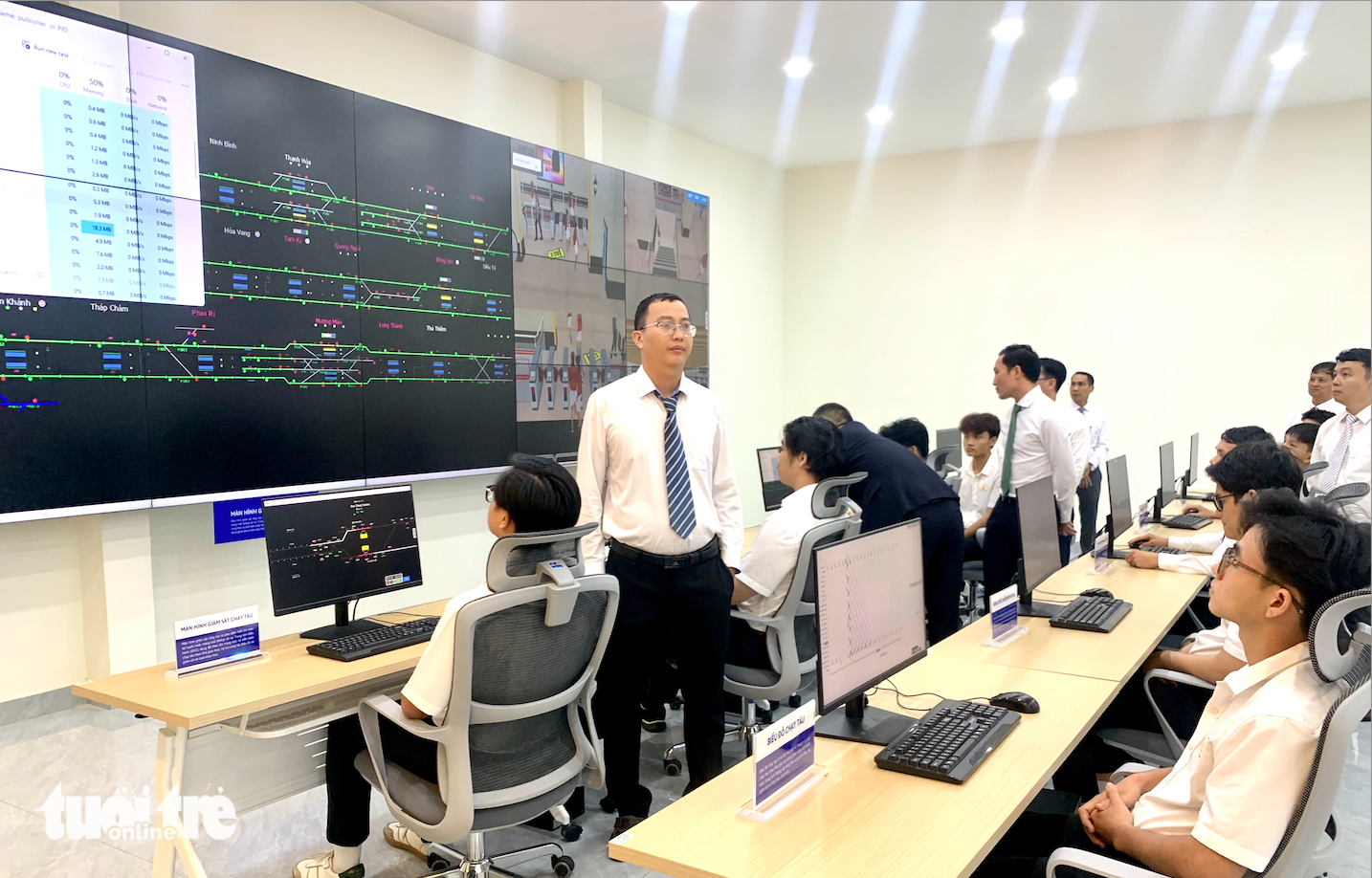 Điểm sàn Trường ĐH Giao thông vận tải TP.HCM từ 600, tính điểm xét tuyển ra sao? - Ảnh 1.