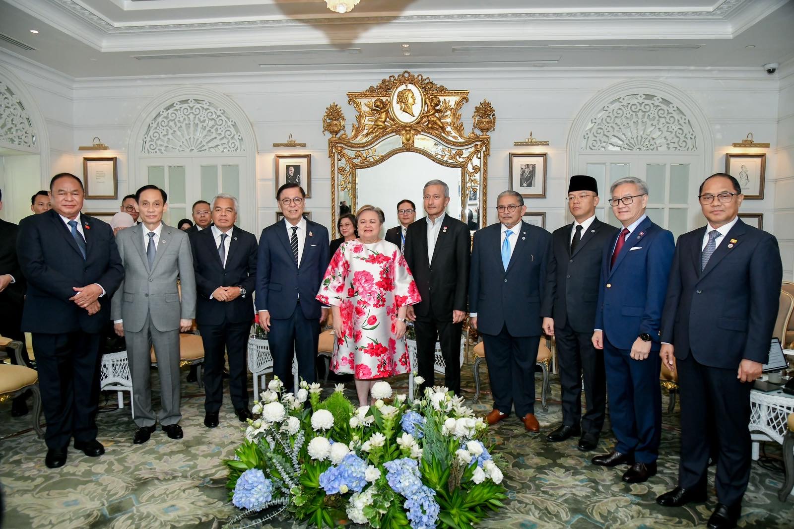 Sau 5 năm, Bộ trưởng Ngoại giao các nước ASEAN và Myanmar lần đầu gặp trực tiếp - Ảnh 1.