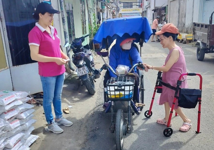 Cuộc phiêu lưu 20 năm của cô gái ' sáu chân ' và tình yêu với TP HCM - Ảnh 5.